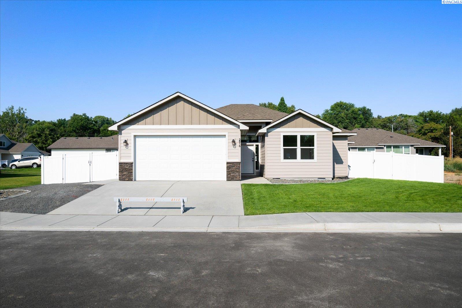 Single family home for sale at 2816 S Beech St, Kennewick, WA 99337 | MLS# PAC295924 | Listing updated on 2026-10-12