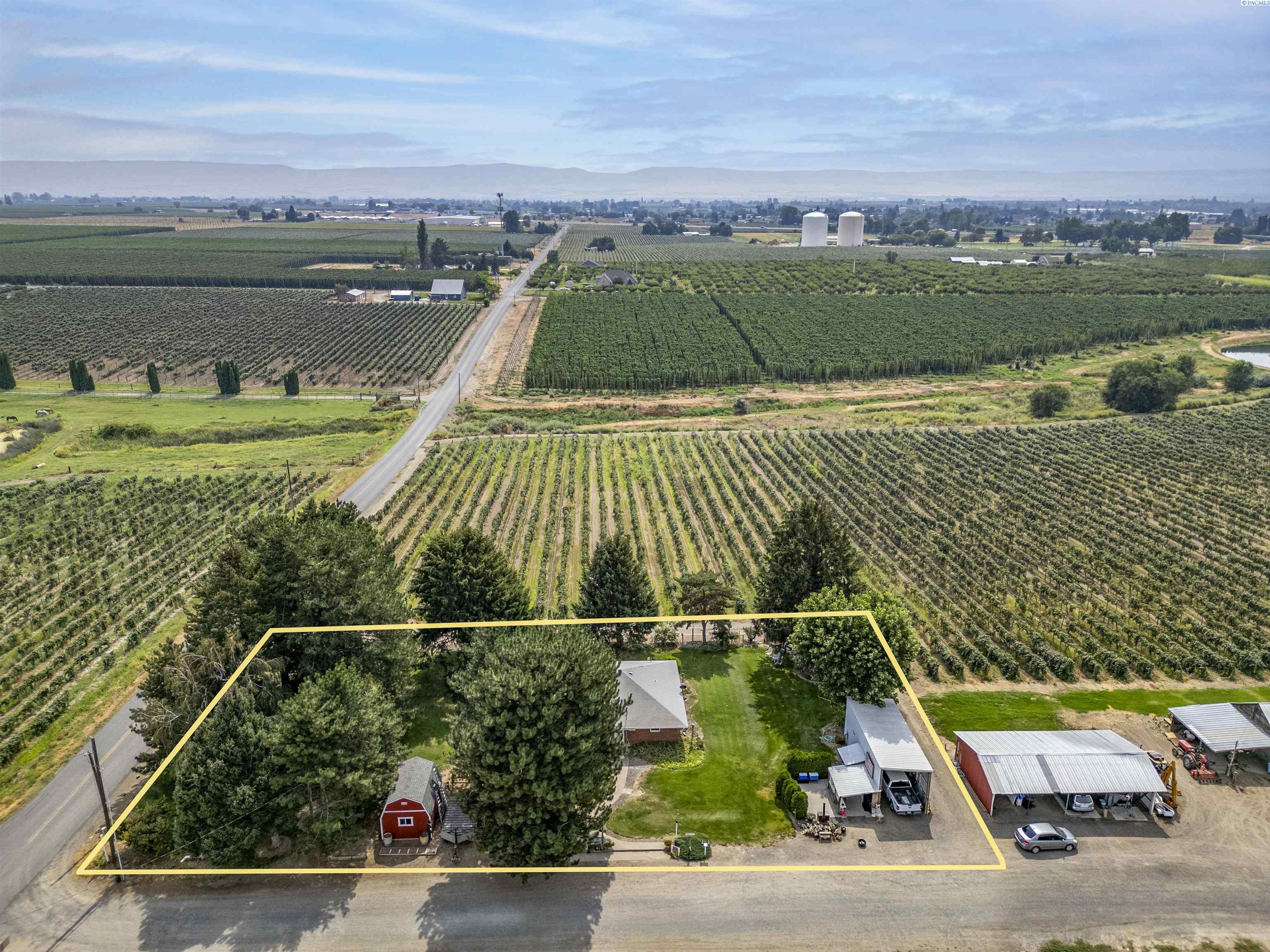 Photo 3 of Single family home for sale at 2040 Olmstead Rd, Grandview, WA 98930 | MLS# PAC295935 | Listing updated on 2026-08-25