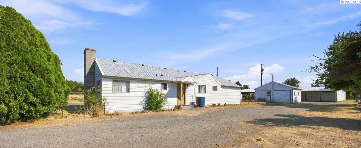 Photo 1 of Single family home for sale at 225209 E Main St, Kennewick, WA 99337 | MLS# PAC295949 | Listing updated on 2026-10-04