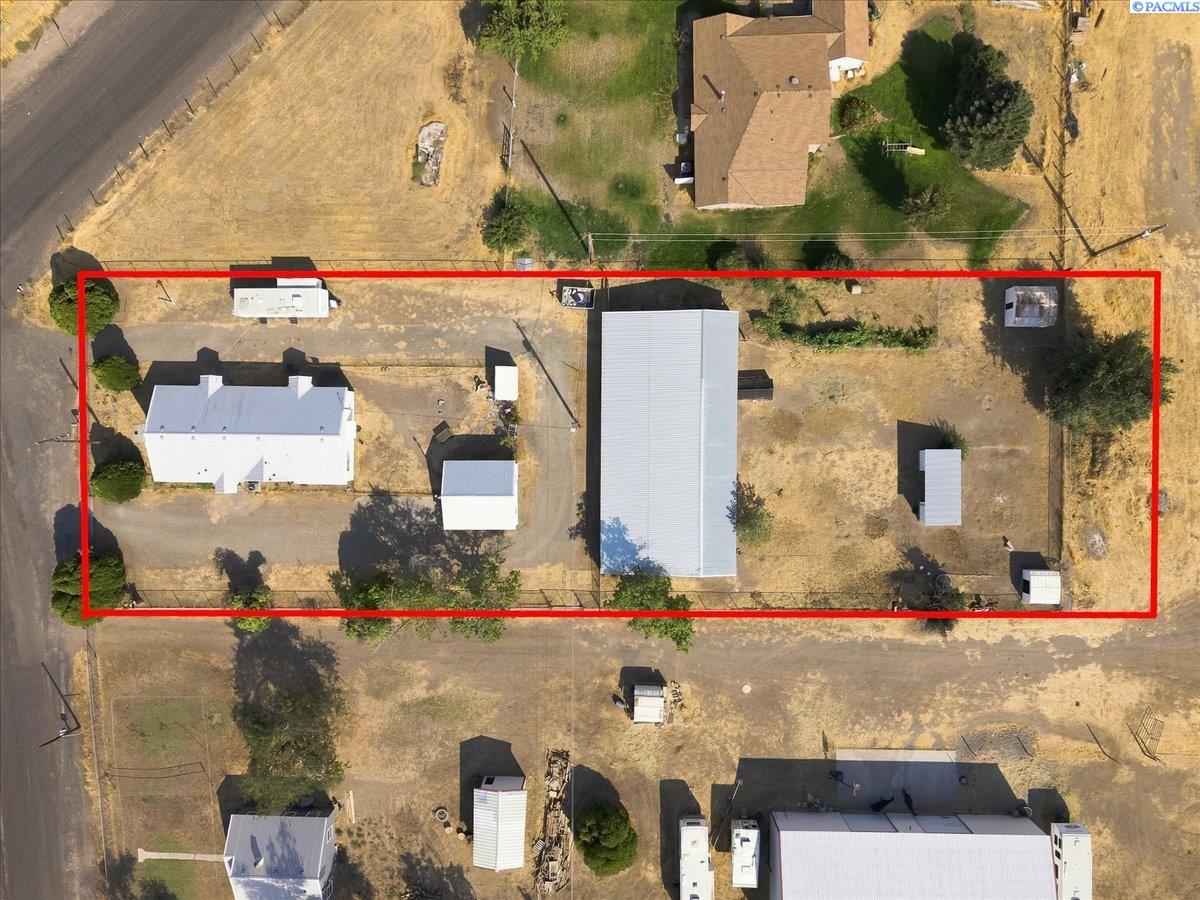 Photo 4 of Single family home for sale at 225209 E Main St, Kennewick, WA 99337 | MLS# PAC295949 | Listing updated on 2026-10-04