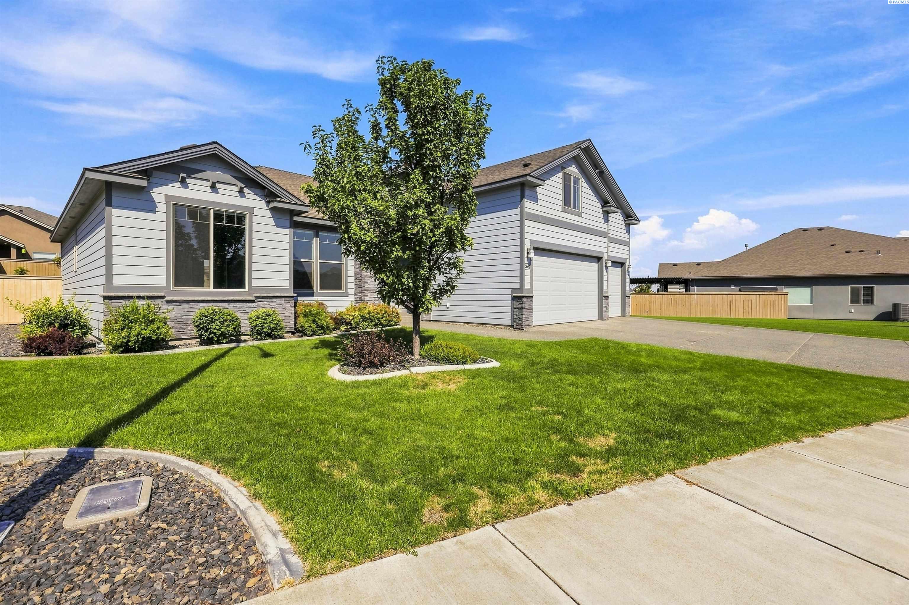 Photo 2 of Single family home for sale at 2661 Grayhawk Lp, Richland, WA 99354 | MLS# PAC295969 | Listing updated on 2026-09-12