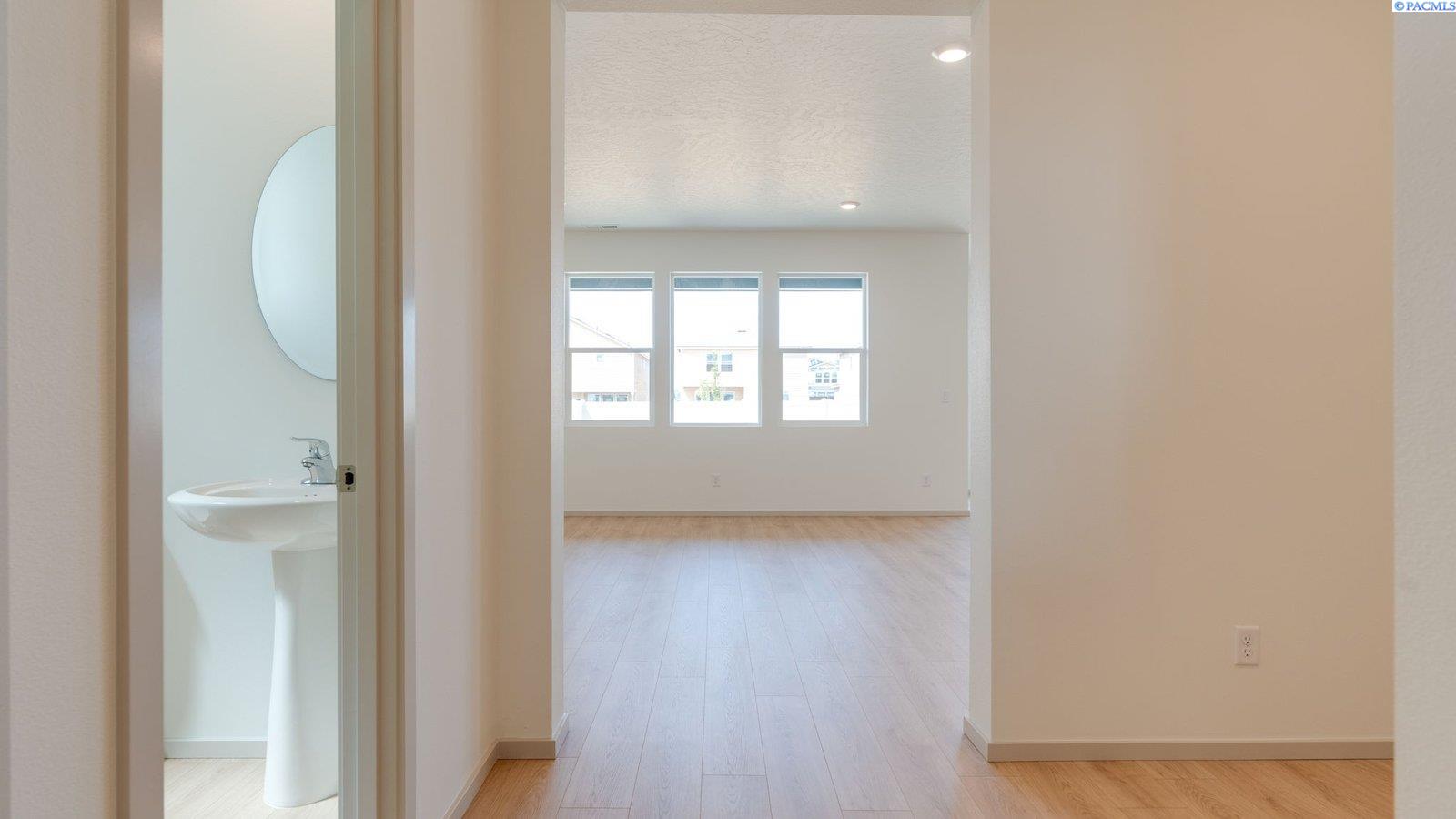 Photo 3 of Single family home for sale at 2258 Vido Ave, Richland, WA 99352 | MLS# PAC295972 | Listing updated on 2026-10-13