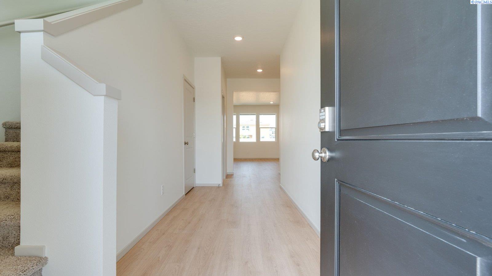 Photo 2 of Single family home for sale at 2258 Vido Ave, Richland, WA 99352 | MLS# PAC295972 | Listing updated on 2026-10-13