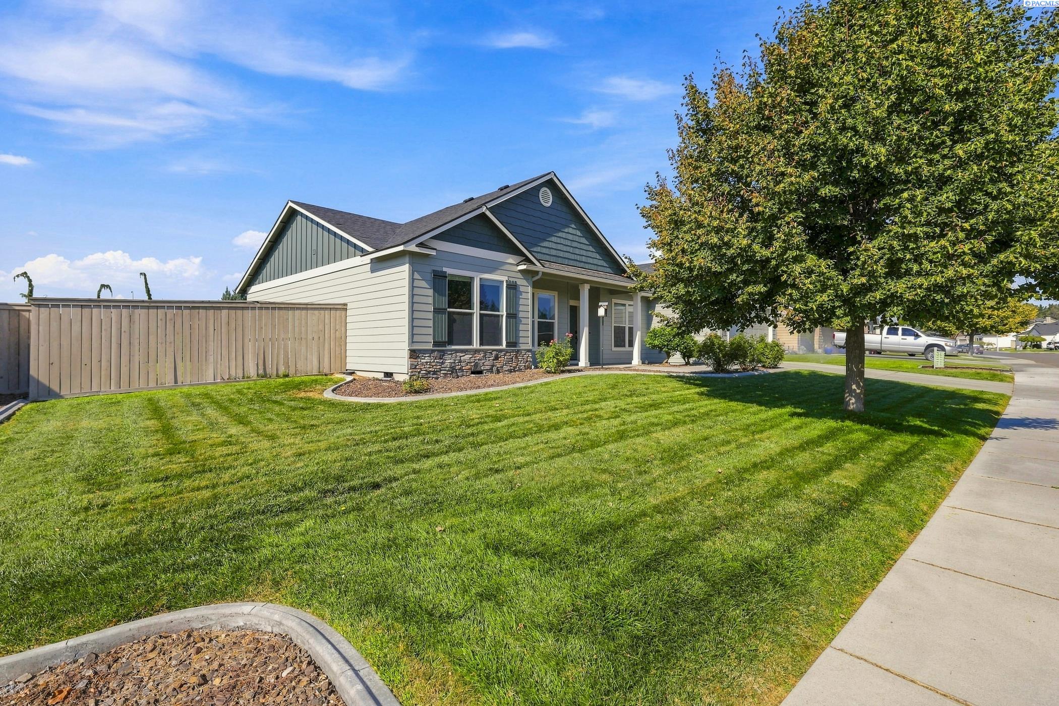 Photo 3 of Single family home for sale at 4412 Meadow View Dr, Pasco, WA 99301 | MLS# PAC295985 | Listing updated on 2026-09-18