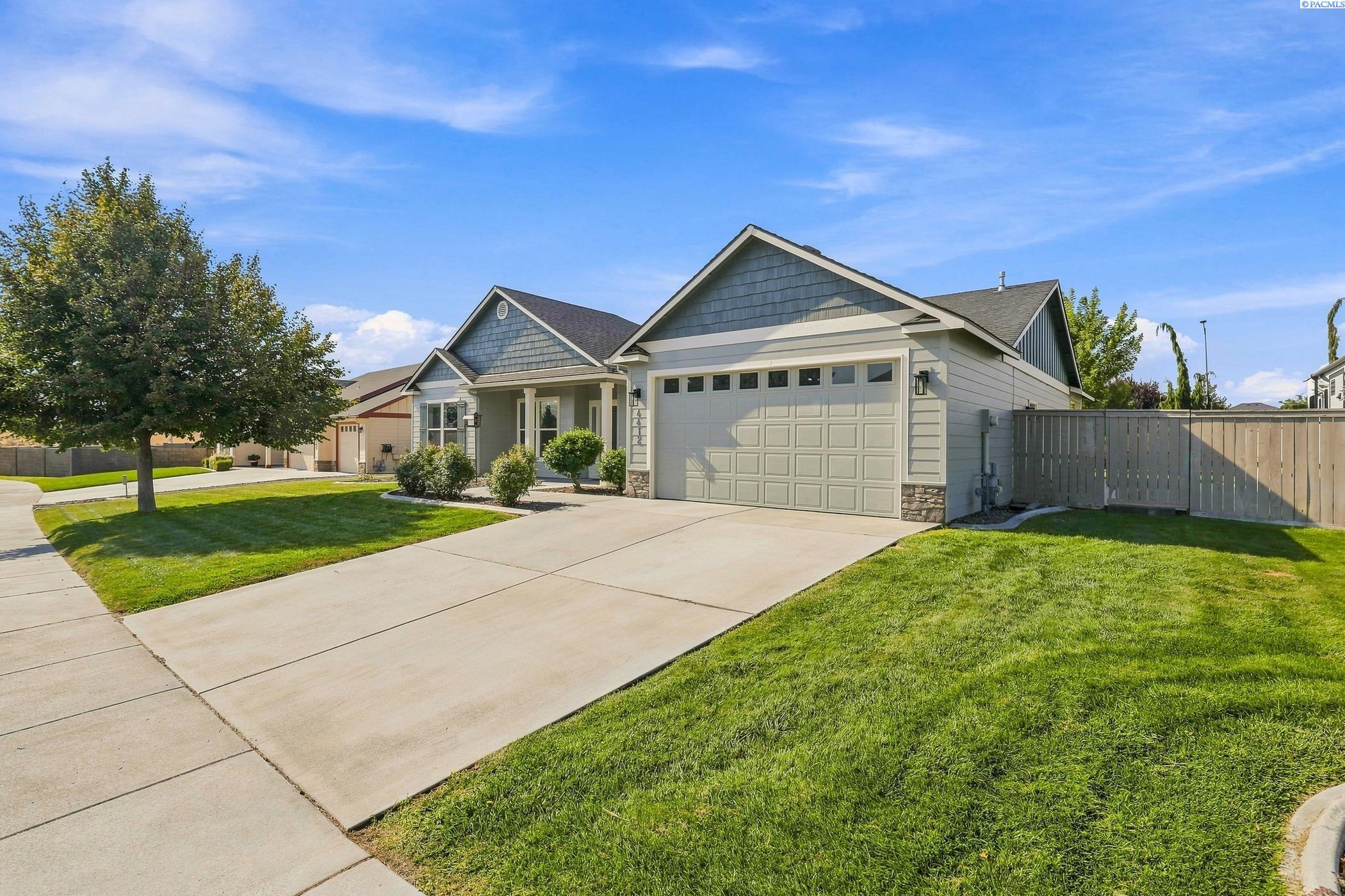 Photo 3 of Single family home for sale at 4412 Meadow View Dr, Pasco, WA 99301 | MLS# PAC295985 | Listing updated on 2026-09-18