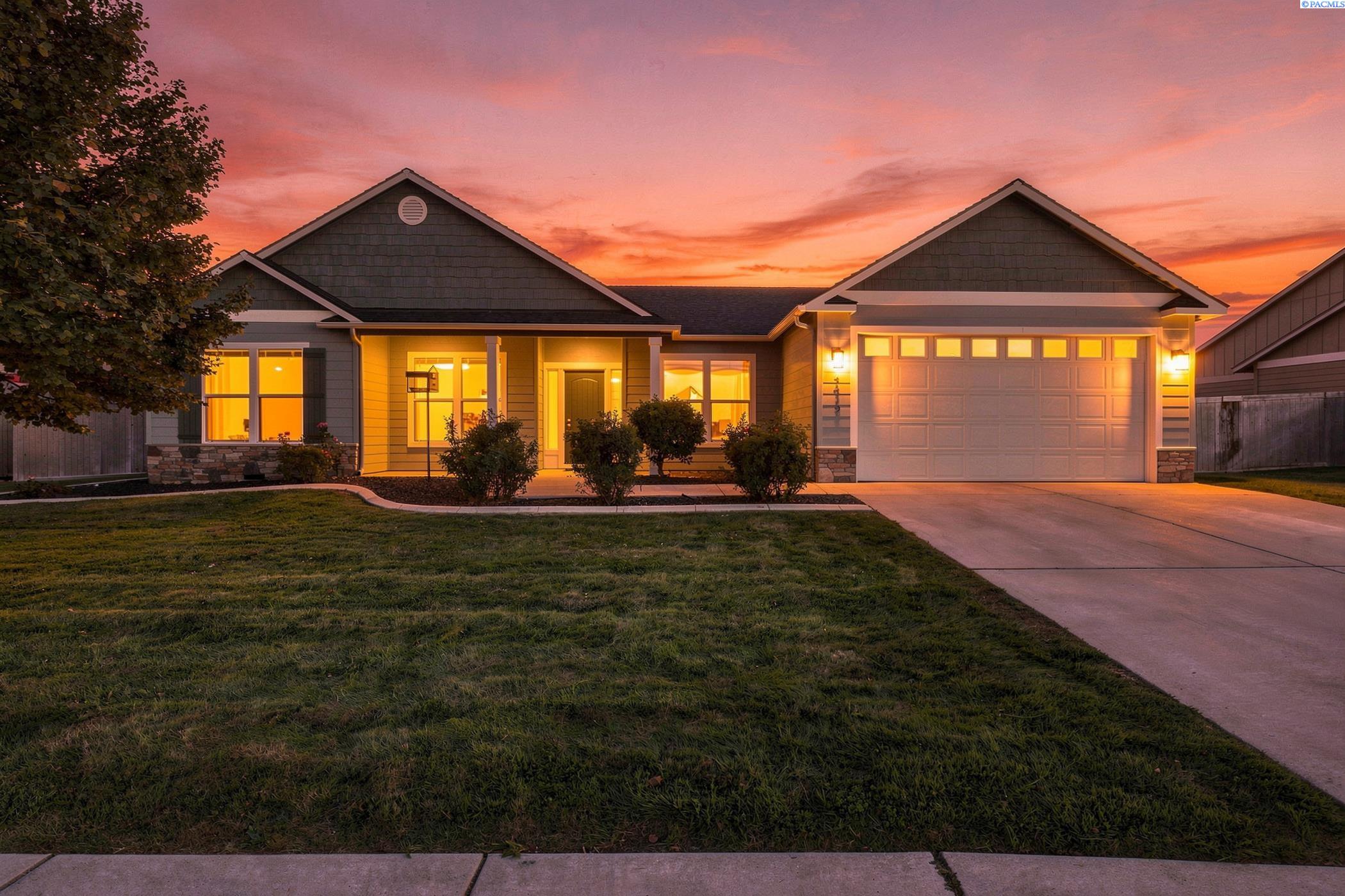 Photo 2 of Single family home for sale at 4412 Meadow View Dr, Pasco, WA 99301 | MLS# PAC295985 | Listing updated on 2026-09-18
