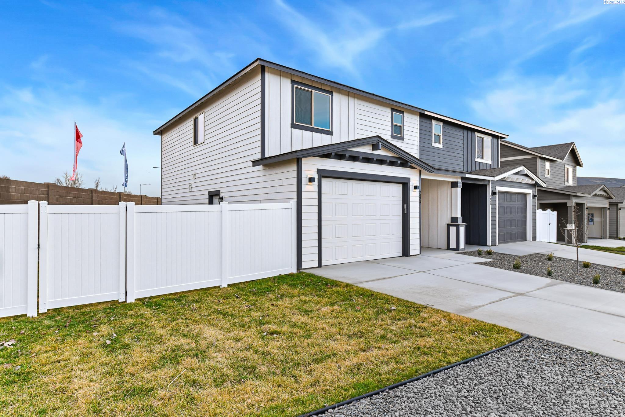 Photo 3 of Single family home for sale at 7423 Grapevine Ct, West Richland, WA 99353 | MLS# PAC295987 | Listing updated on 2026-09-19