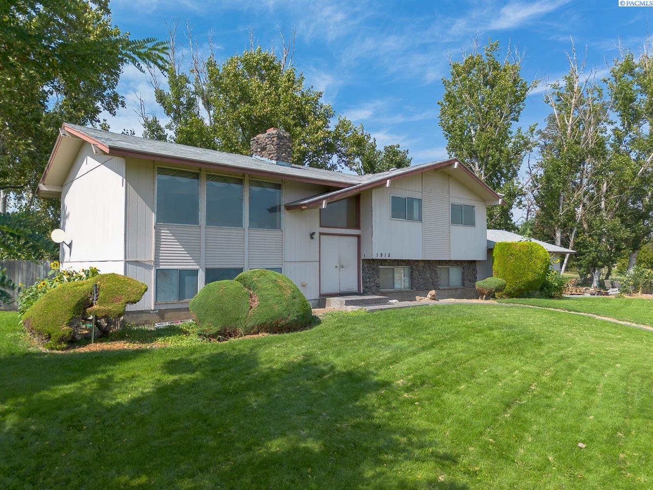 Photo 3 of Single family home for sale at 1915 Jones Rd, Richland, WA 99354 | MLS# PAC296013 | Listing updated on 2026-09-23