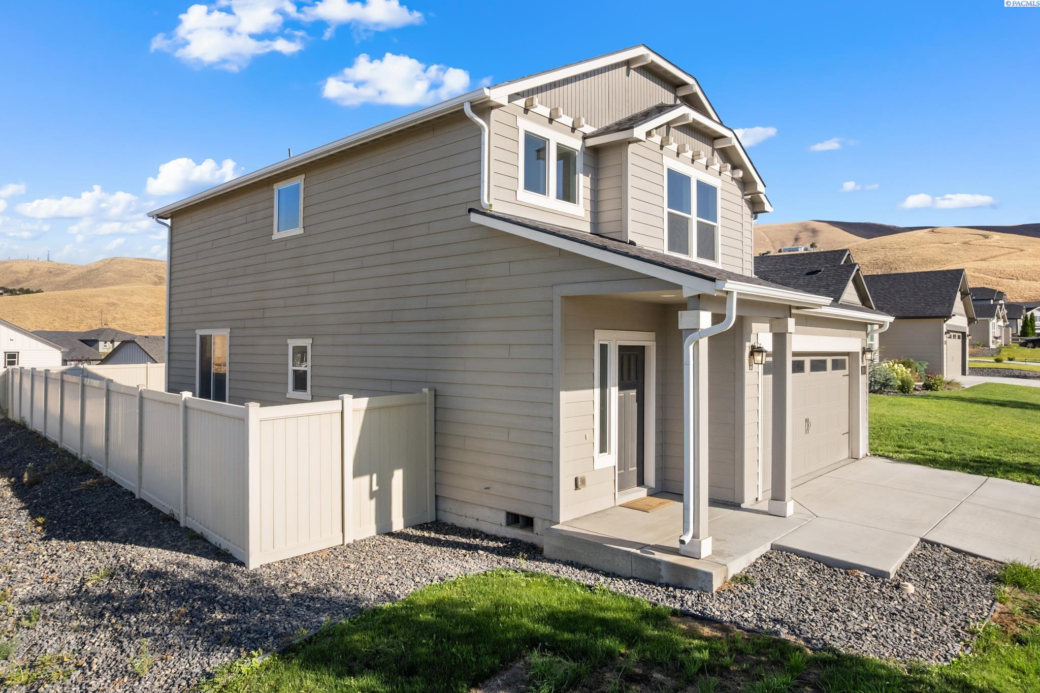 Photo 3 of Single family home for sale at 200 Rio Bravo St, Prosser, WA 99350 | MLS# PAC296045 | Listing updated on 2026-10-11
