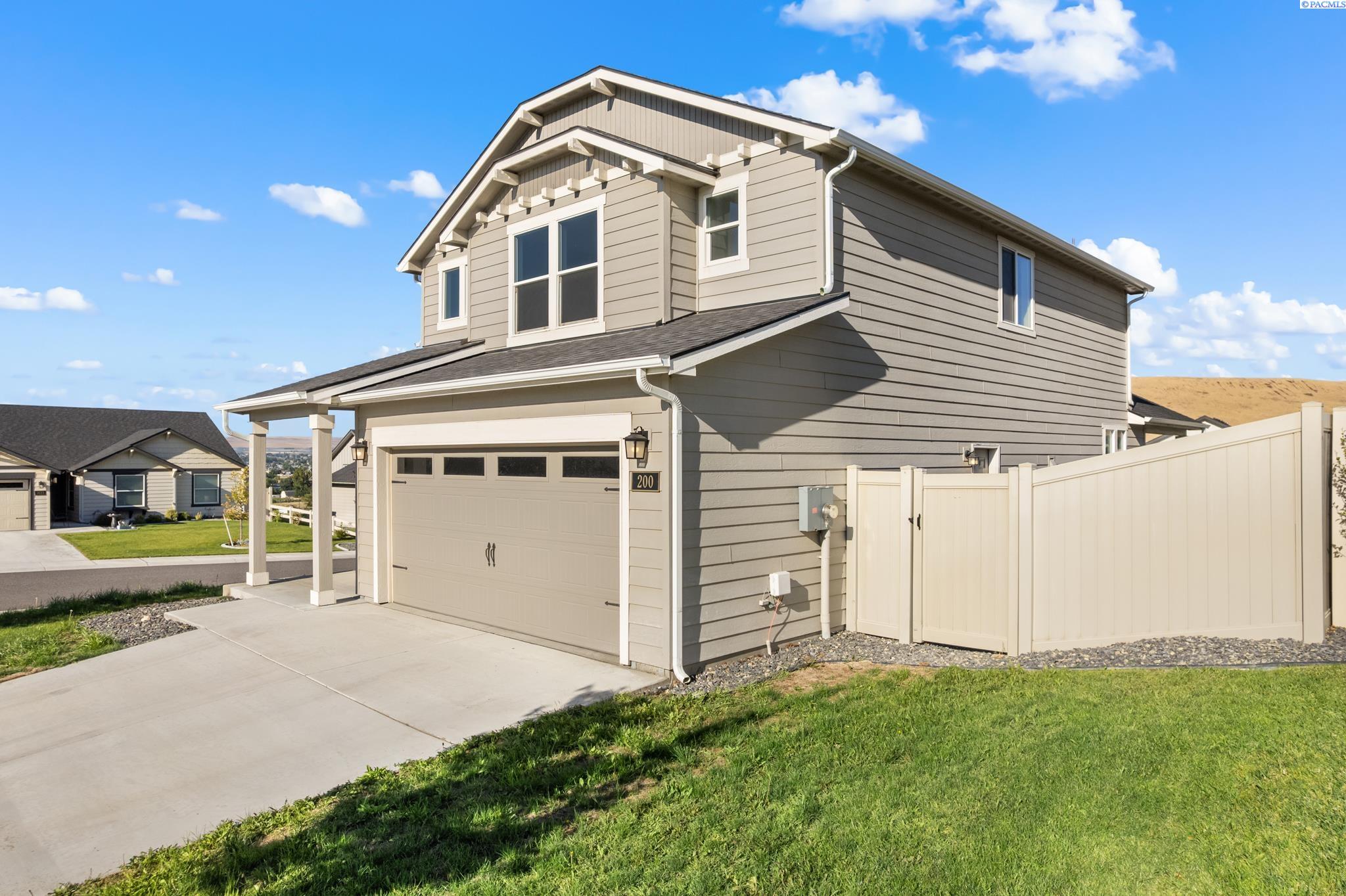 Photo 2 of Single family home for sale at 200 Rio Bravo St, Prosser, WA 99350 | MLS# PAC296045 | Listing updated on 2026-10-11