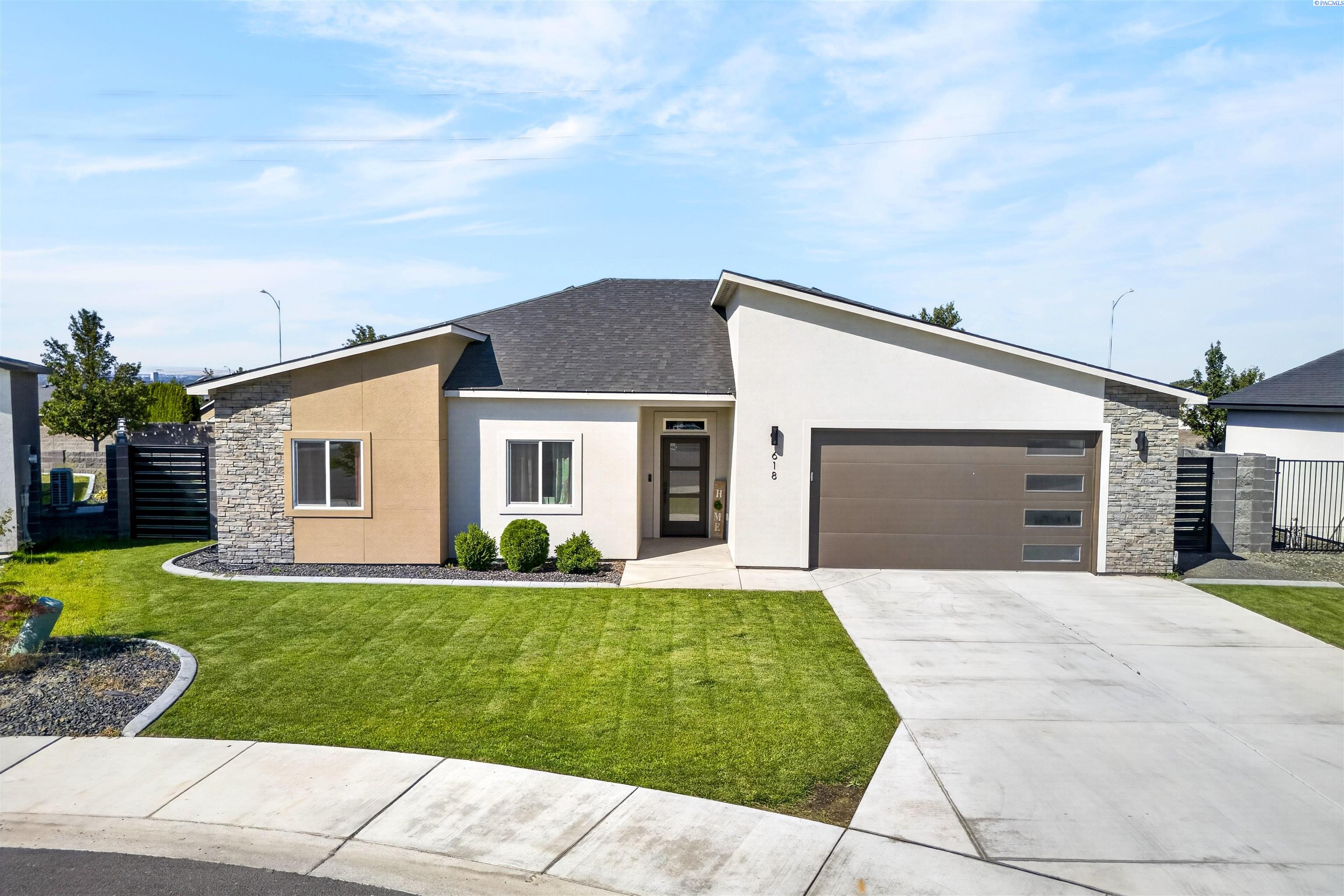 Photo 3 of Single family home for sale at 618 Caridad Ct, Pasco, WA 99301 | MLS# PAC296047 | Listing updated on 2026-09-09