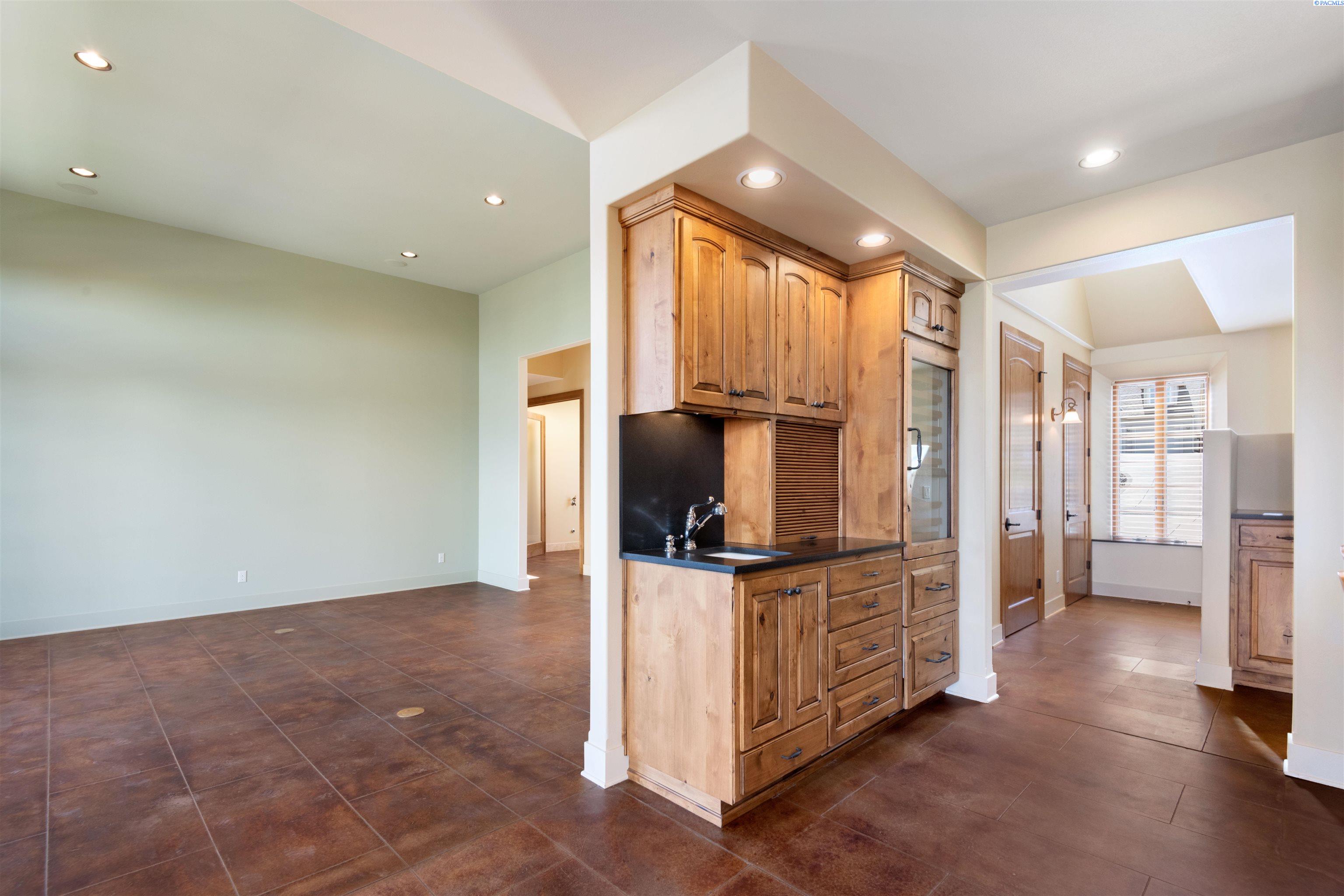 Photo 4 of Single family home for sale at 2642 Quarterhorse Way, Richland, WA 99352 | MLS# PAC296051 | Listing updated on 2026-09-26