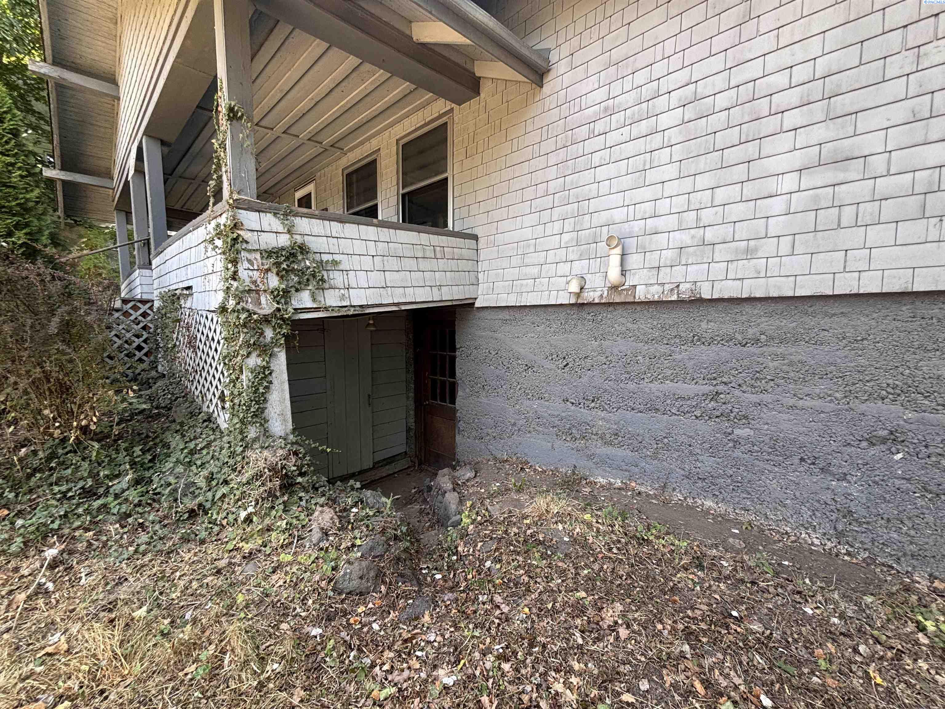 Photo 3 of Single family home for sale at 960 Ne Maple St, Pullman, WA 99163 | MLS# PAC296124 | Listing updated on 2026-09-08