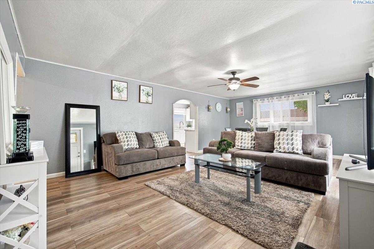 Photo 3 of Single family home for sale at 103 N Yost St, Kennewick, WA 99336 | MLS# PAC296149 | Listing updated on 2026-09-24