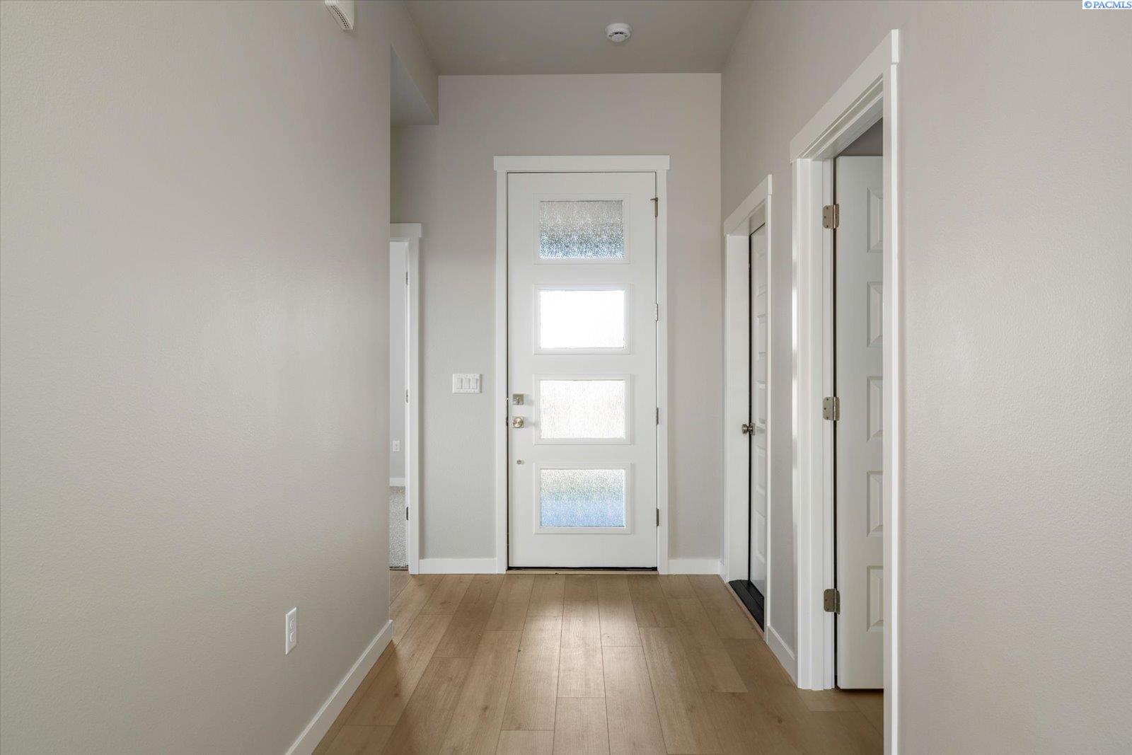 Photo 2 of Single family home for sale at 10151 W 16th Place, Kennewick, WA 99338 | MLS# PAC296151 | Listing updated on 2026-09-18