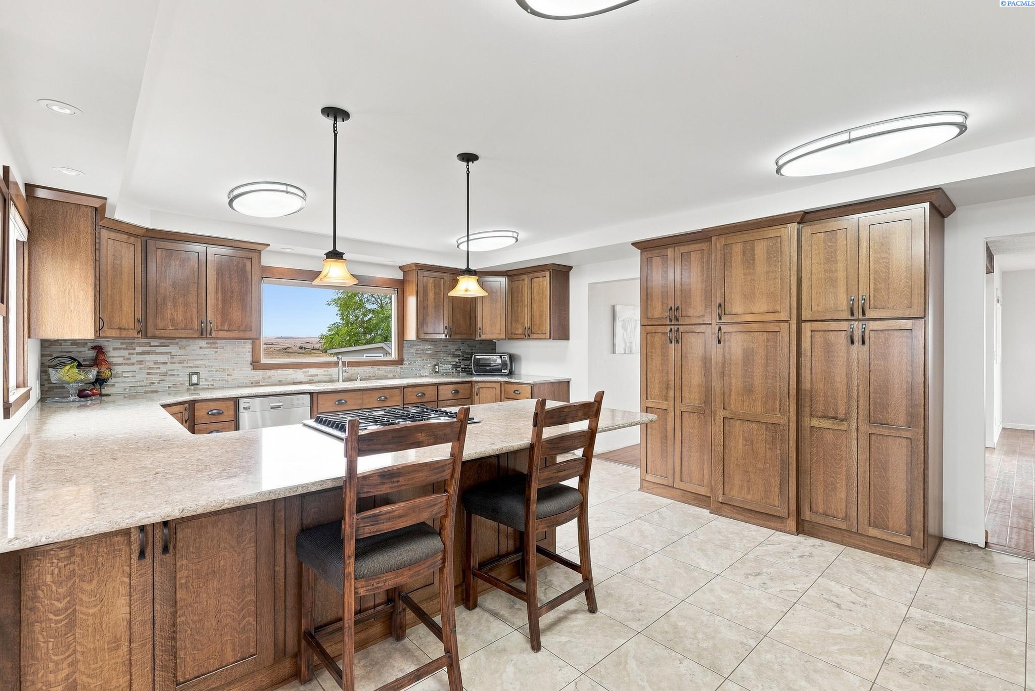 Photo 3 of Single family home for sale at 202 Glorfield Rd, Saint John, WA 99171 | MLS# PAC296162 | Listing updated on 2026-09-22