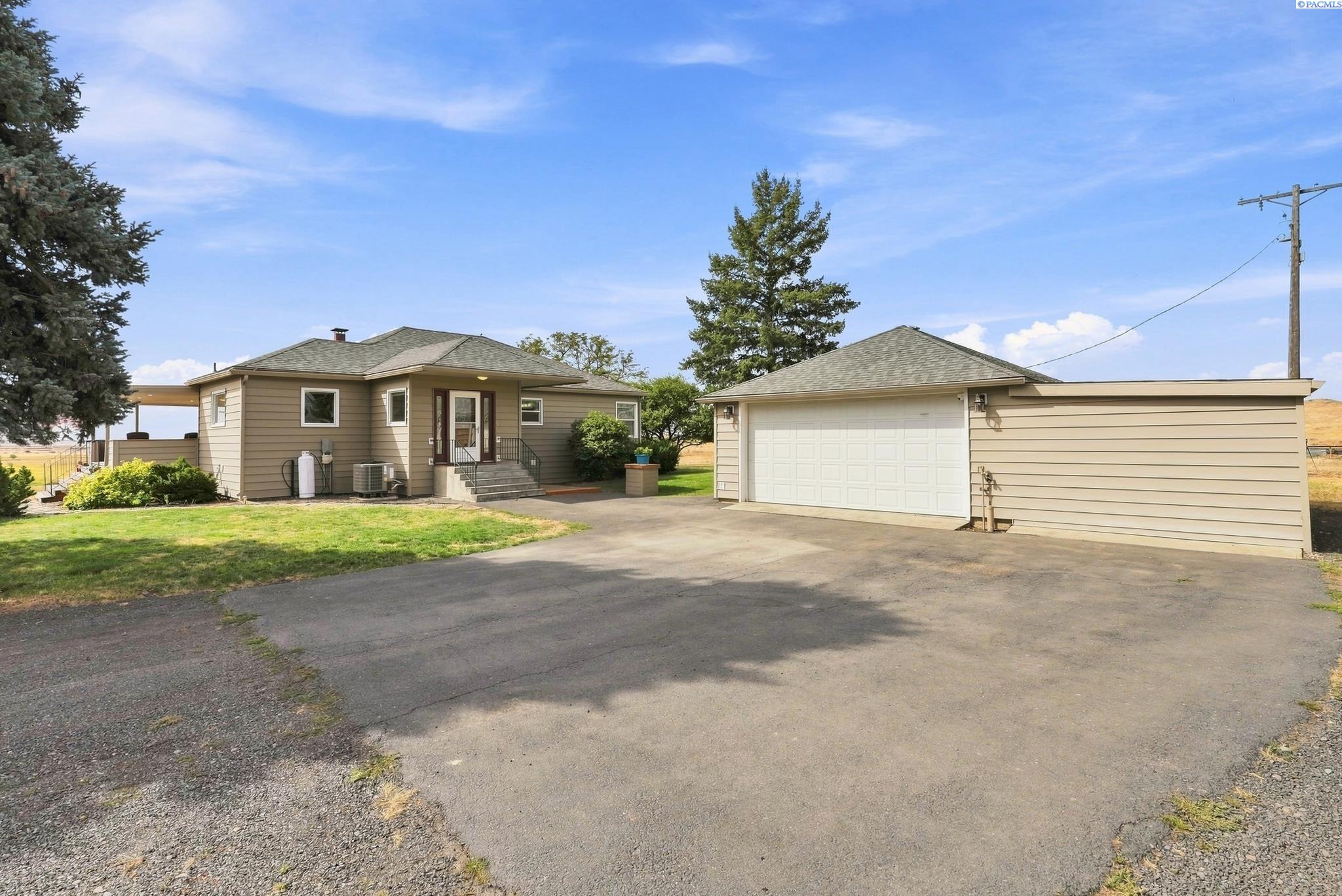 Photo 1 of Single family home for sale at 202 Glorfield Rd, Saint John, WA 99171 | MLS# PAC296162 | Listing updated on 2026-09-22