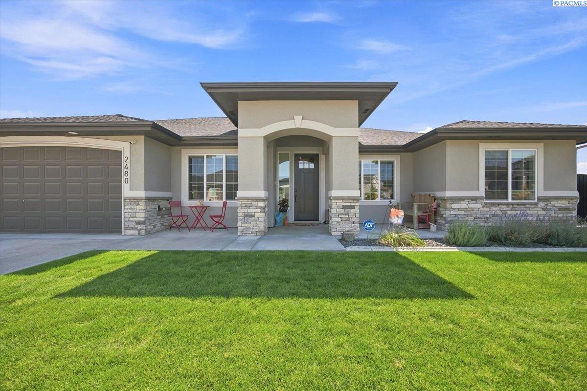 Photo 3 of Single family home for sale at 2480 Maggio Loop, Richland, WA 99352 | MLS# PAC296171 | Listing updated on 2026-10-08