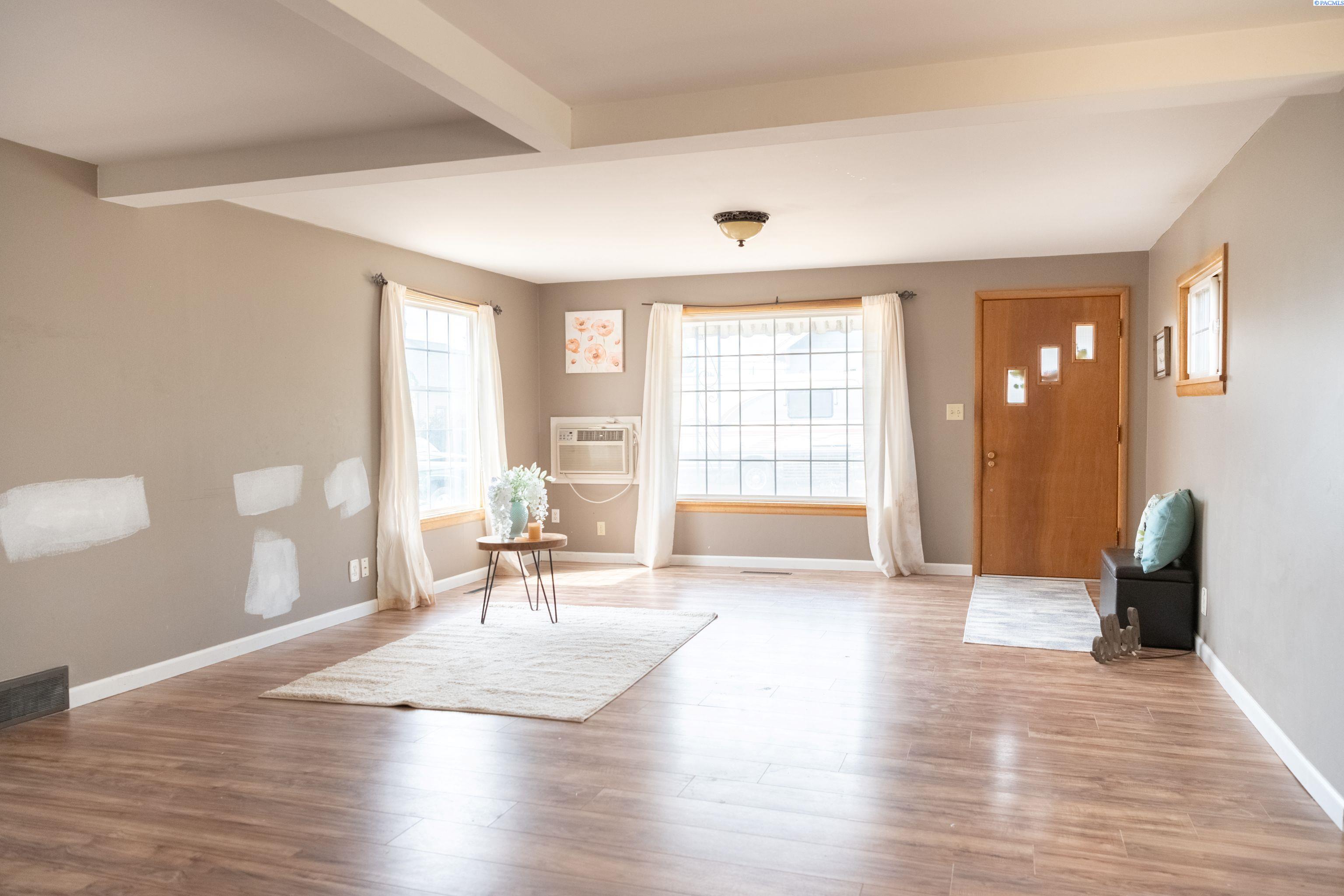 Photo 3 of Sale Pending at 110 E 6th Avenue, Ritzville, WA 99169 | MLS# PAC296183 | Listing updated on 2026-10-25