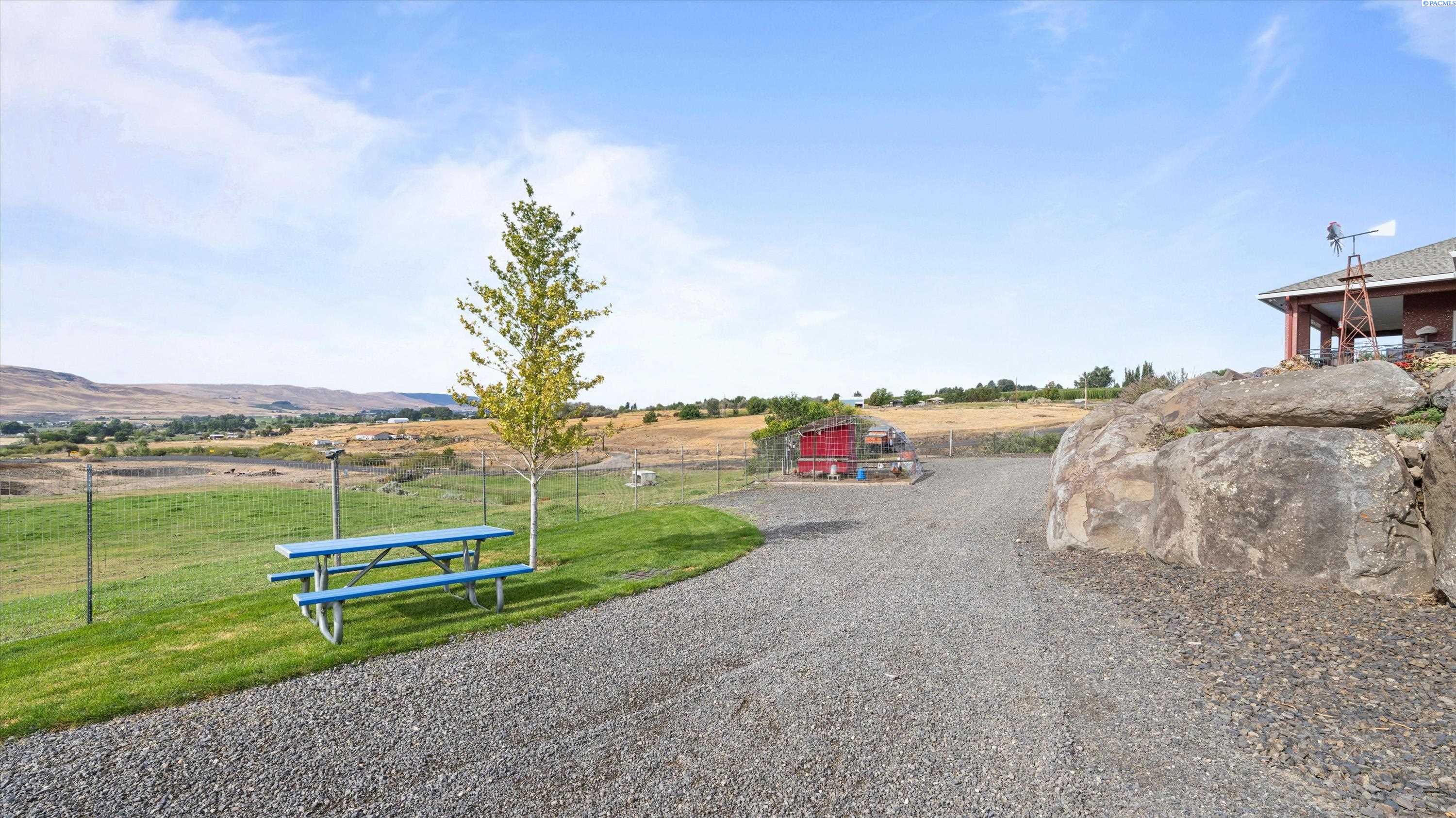 Photo 4 of Single family home for sale at 27446 N Case Rd, Prosser, WA 99350 | MLS# PAC296190 | Listing updated on 2026-09-06
