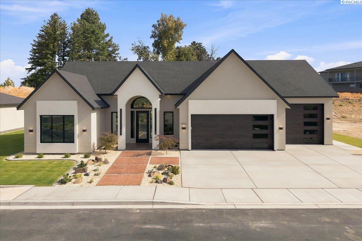 Photo 1 of Single family home for sale at 8016 W 12th Avenue, Kennewick, WA 99336 | MLS# PAC296198 | Listing updated on 2026-10-09
