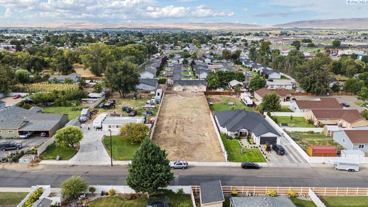 Photo 3 of Land for sale at 1420 South St, Sunnyside, WA 98944 | MLS# PAC296200 | Listing updated on 2026-09-30