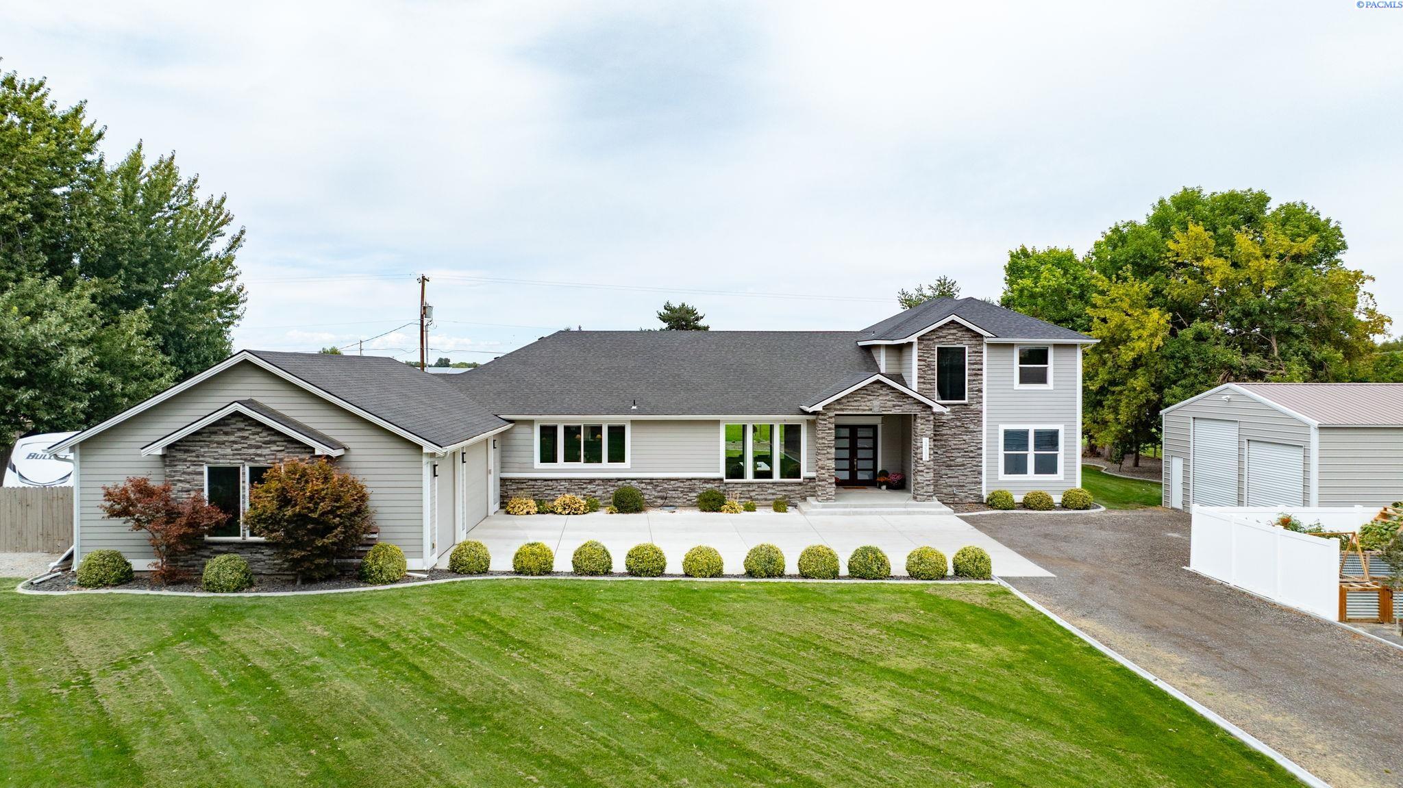 Photo 3 of Single family home for sale at 24508 S Oak St, Kennewick, WA 99337 | MLS# PAC296218 | Listing updated on 2026-09-12
