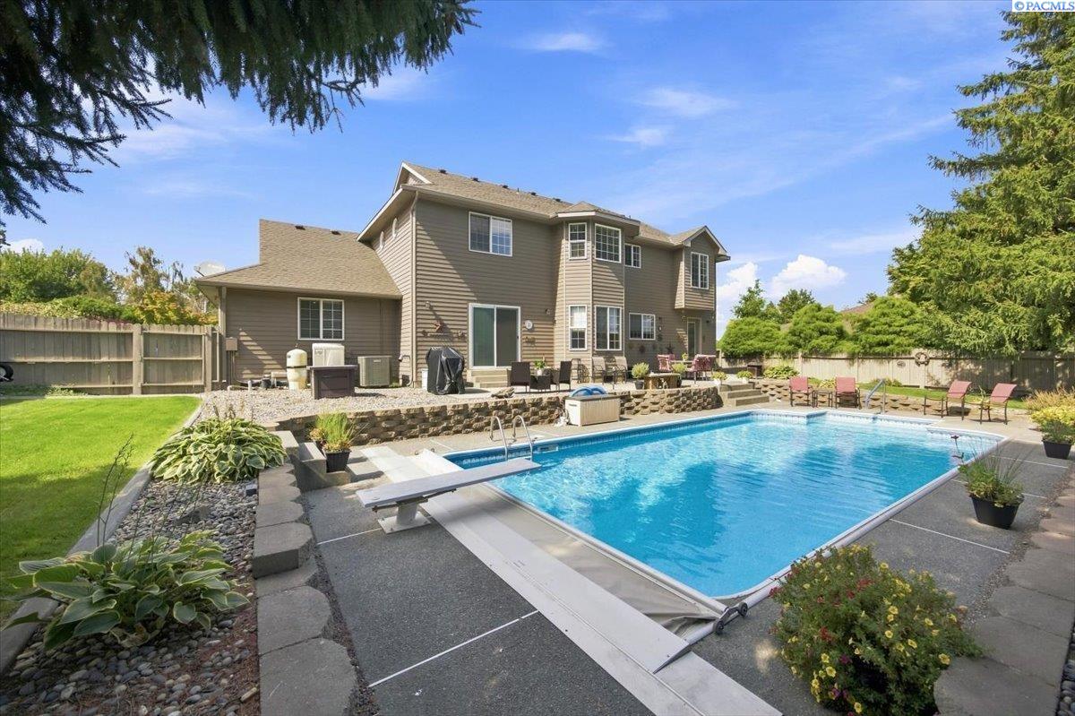 Photo 1 of Single family home for sale at 2927 S Ledbetter Pl, Kennewick, WA 99337 | MLS# PAC296220 | Listing updated on 2026-10-06