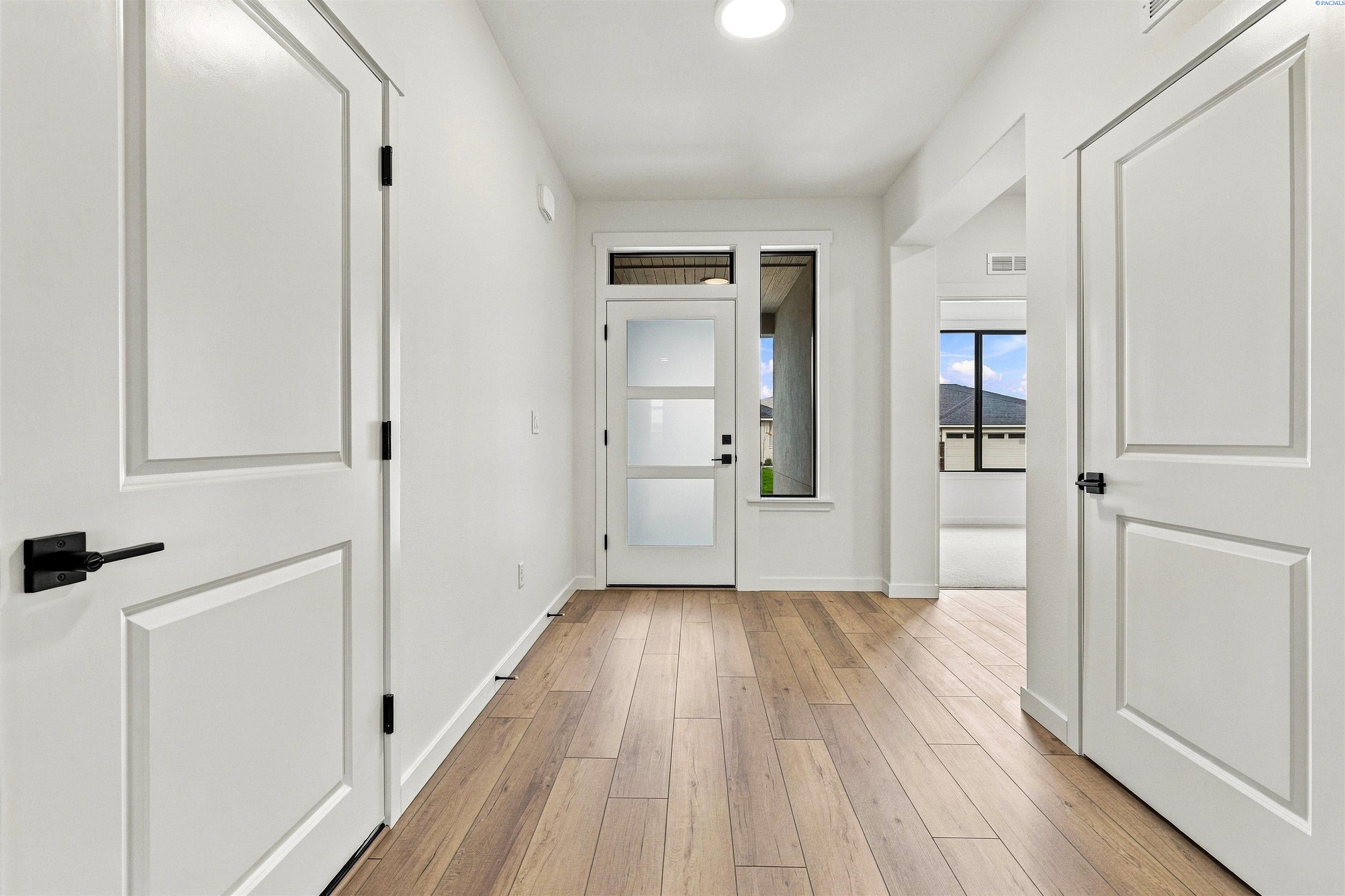 Photo 3 of Single family home for sale at 3731 Scout St, Richland, WA 99352 | MLS# PAC296235 | Listing updated on 2026-10-03