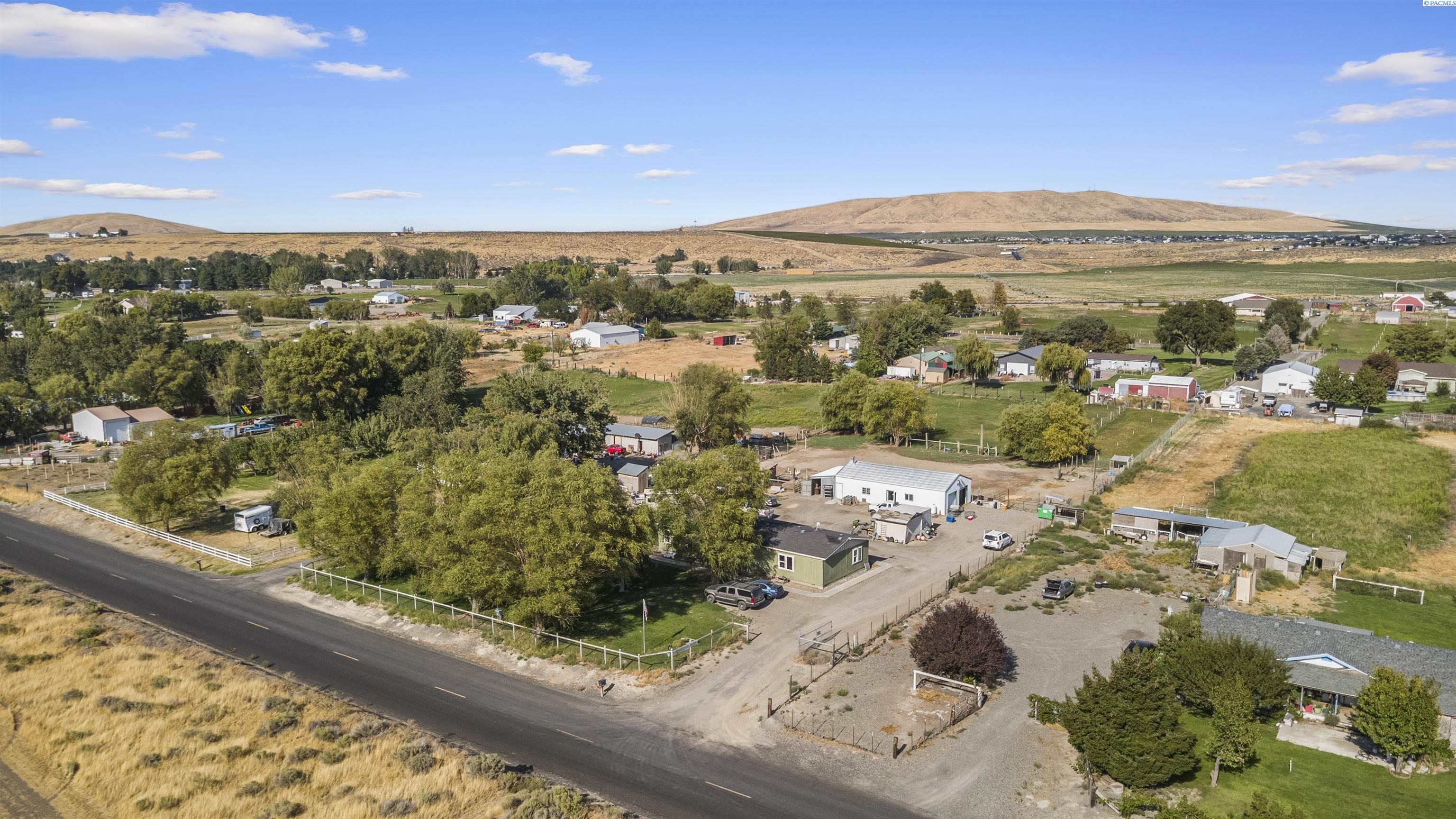 Photo 3 of Manufactured home for sale at 3905 S Goose Gap Rd, Benton City, WA 99320 | MLS# PAC296237 | Listing updated on 2026-10-01
