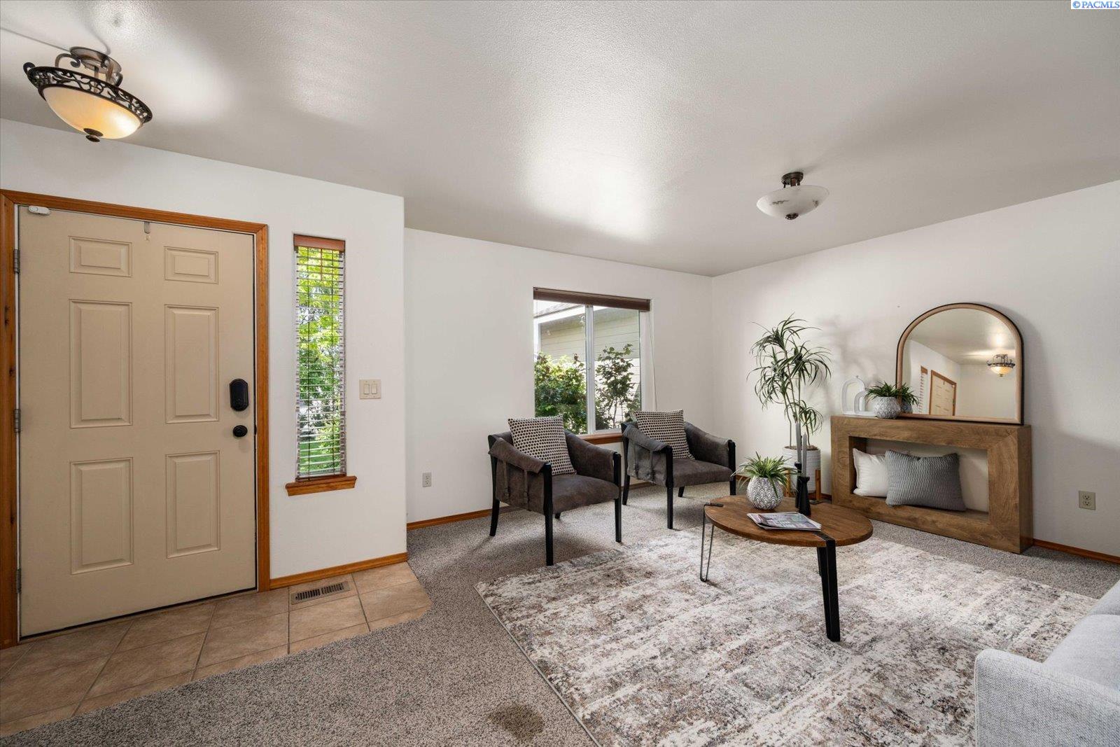 Photo 4 of Single family home for sale at 504 Grader Ct, Benton City, WA 99320 | MLS# PAC296258 | Listing updated on 2026-09-10