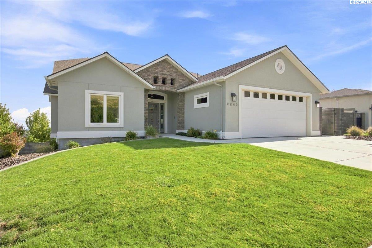 Photo 1 of Single family home for sale at 2240 W 51st Avenue, Kennewick, WA 99337 | MLS# PAC296269 | Listing updated on 2026-09-24