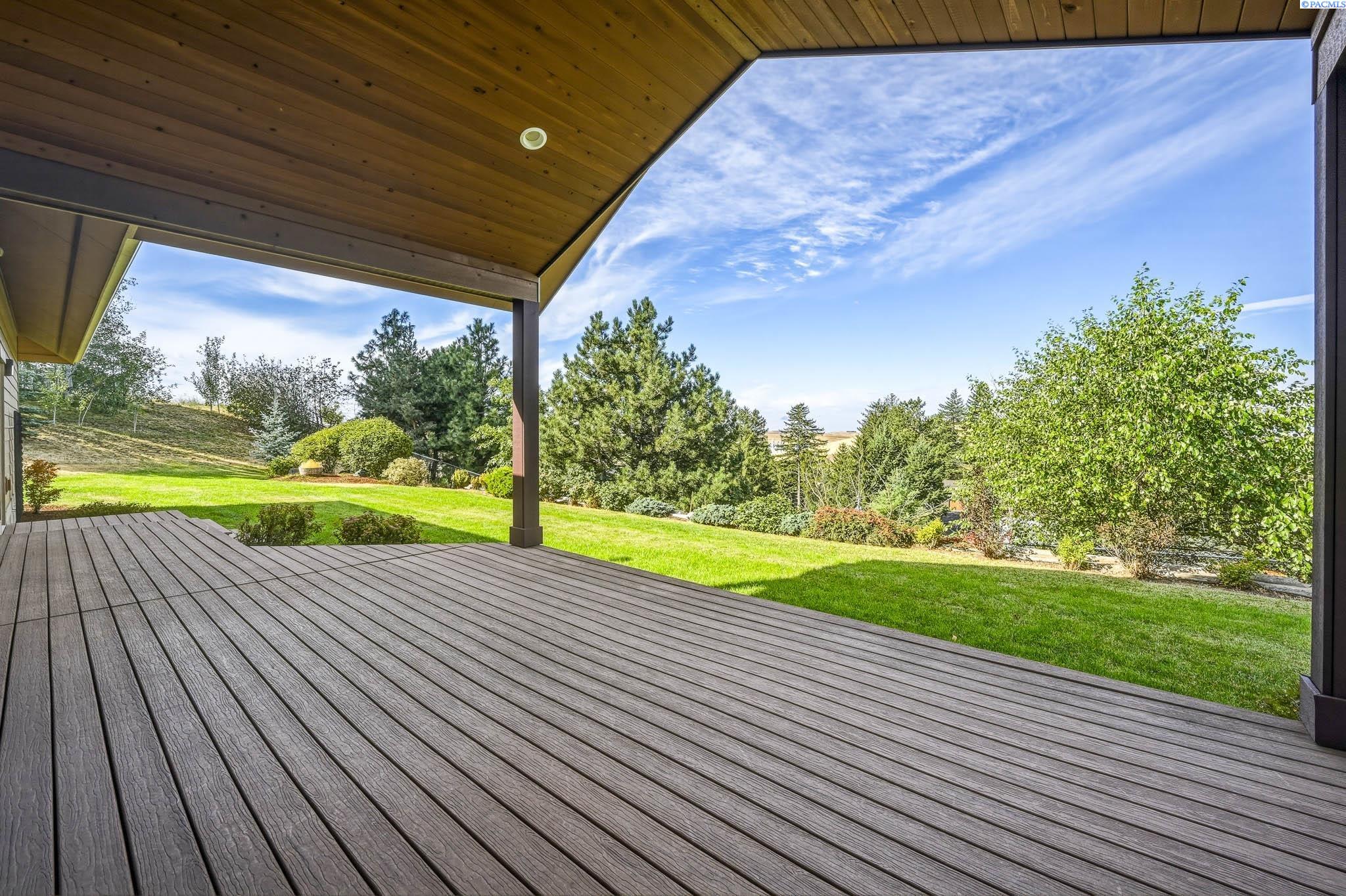Photo 3 of Single family home for sale at 1875 Sw Barclay Ridge Dr, Pullman, WA 99163 | MLS# PAC296286 | Listing updated on 2026-10-09