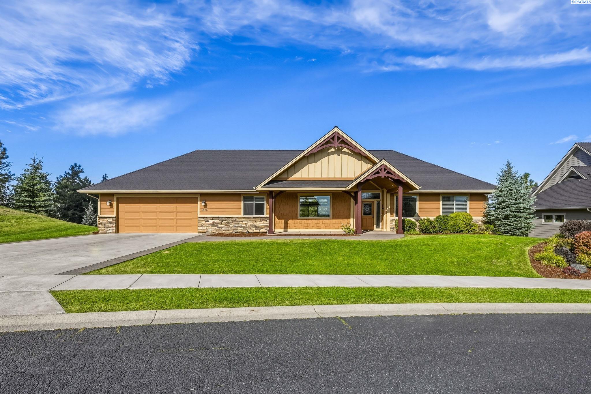 Photo 1 of Single family home for sale at 1875 Sw Barclay Ridge Dr, Pullman, WA 99163 | MLS# PAC296286 | Listing updated on 2026-10-09