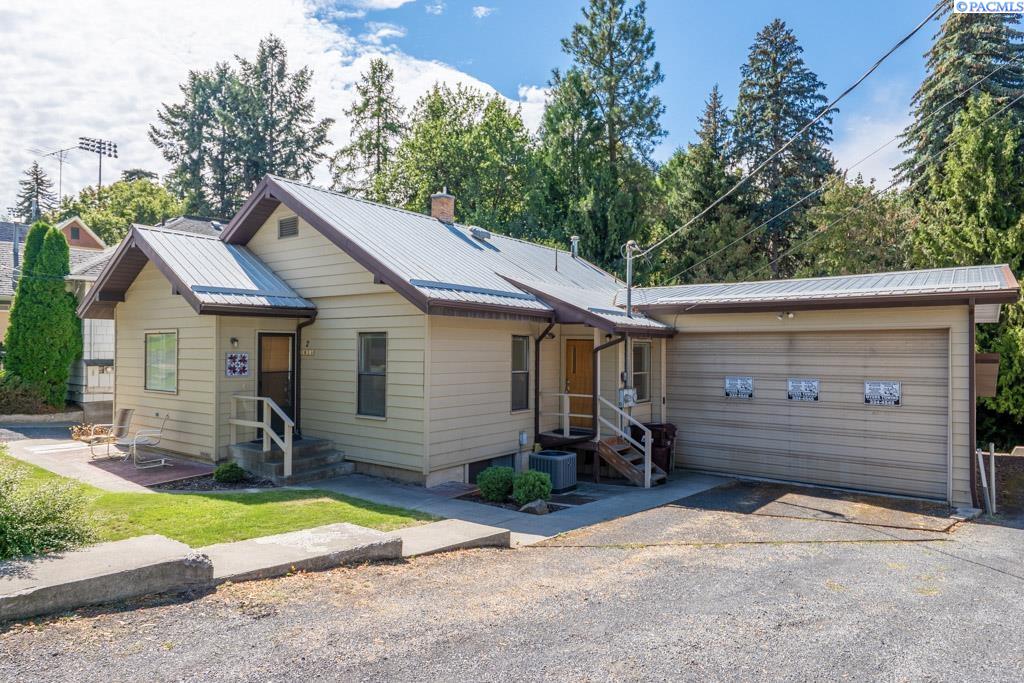 Photo 2 of Single family home for sale at 1015 Ne Lake St, Pullman, WA 99163 | MLS# PAC296294 | Listing updated on 2026-09-11
