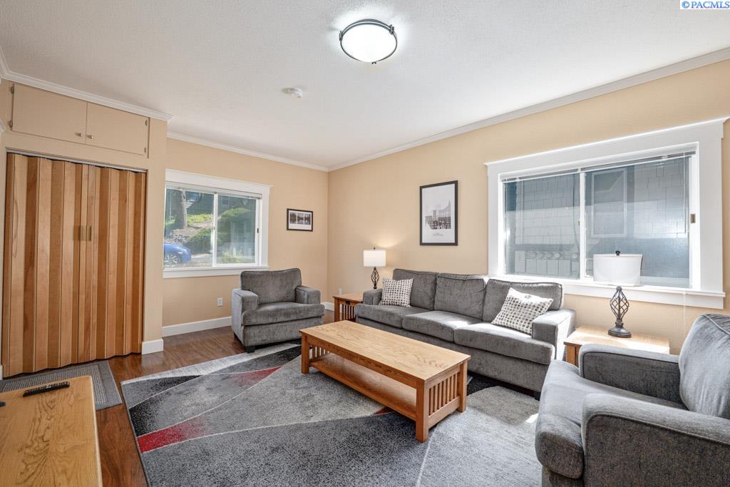 Photo 3 of Single family home for sale at 1015 NE Lake St, Pullman, WA 99163 | MLS# PAC296294 | Listing updated on 2026-09-11