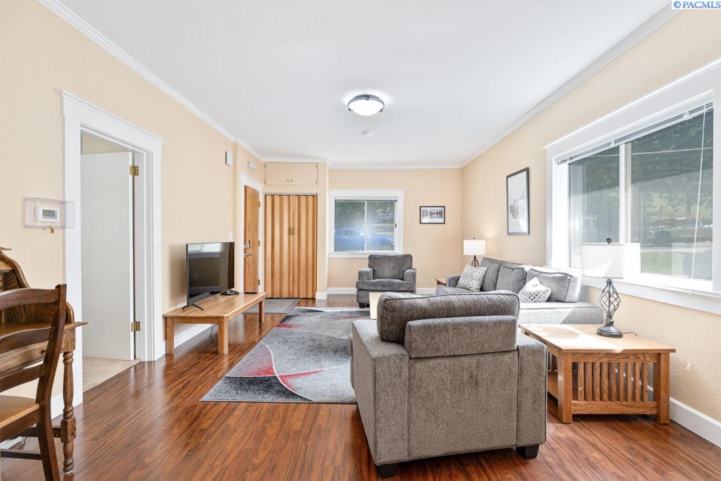 Photo 4 of Single family home for sale at 1015 NE Lake St, Pullman, WA 99163 | MLS# PAC296294 | Listing updated on 2026-09-11