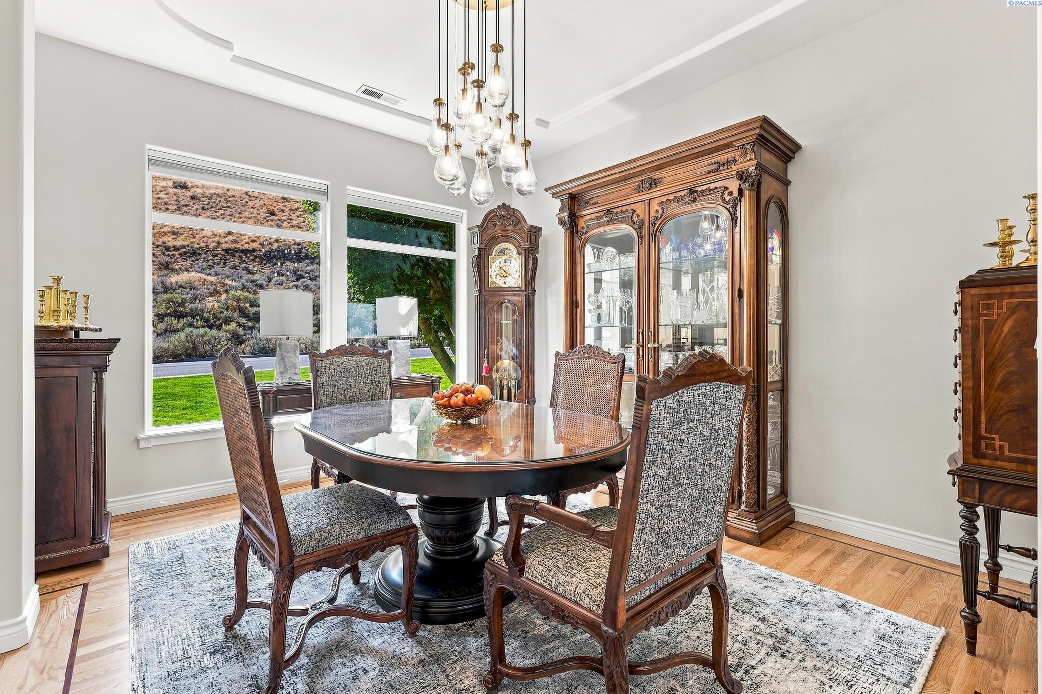 Photo 3 of Single family home for sale at 292 Meadow Hills Dr, Richland, WA 99352 | MLS# PAC296299 | Listing updated on 2026-10-07
