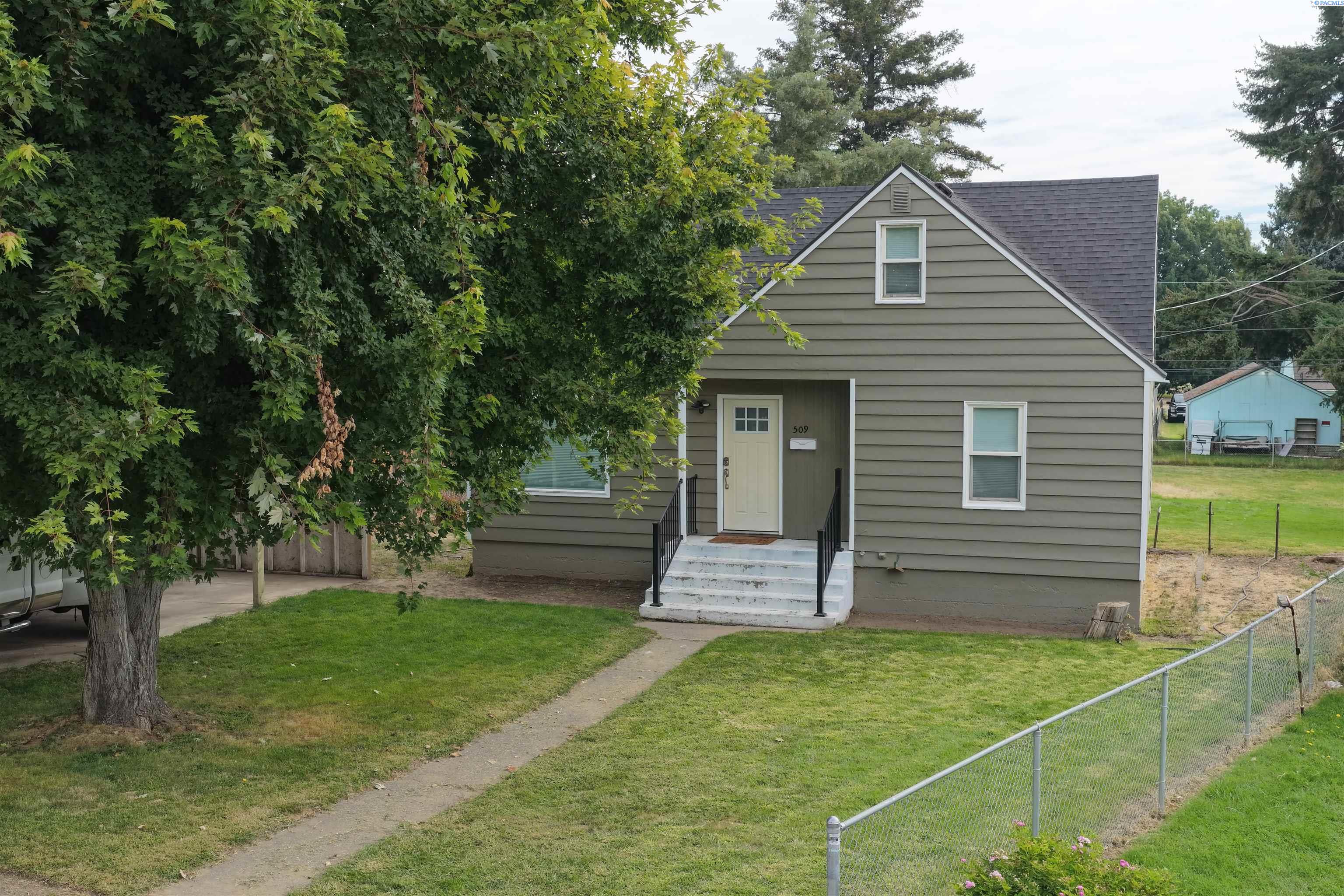 Photo 1 of Single family home for sale at 509 Crescesnt Dr, Grandview, WA 98930 | MLS# PAC296316 | Listing updated on 2026-09-30