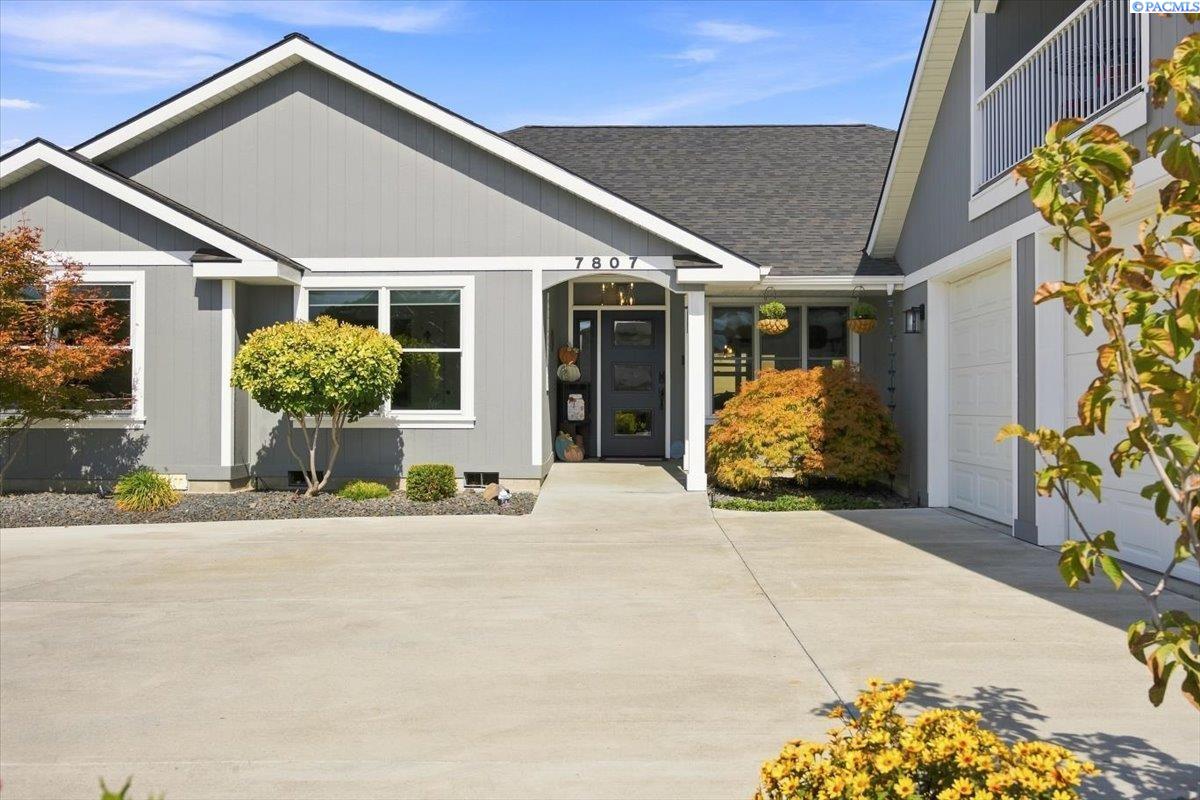 Photo 4 of Single family home for sale at 7807 River Blvd, Pasco, WA 99301 | MLS# PAC296334 | Listing updated on 2026-10-13