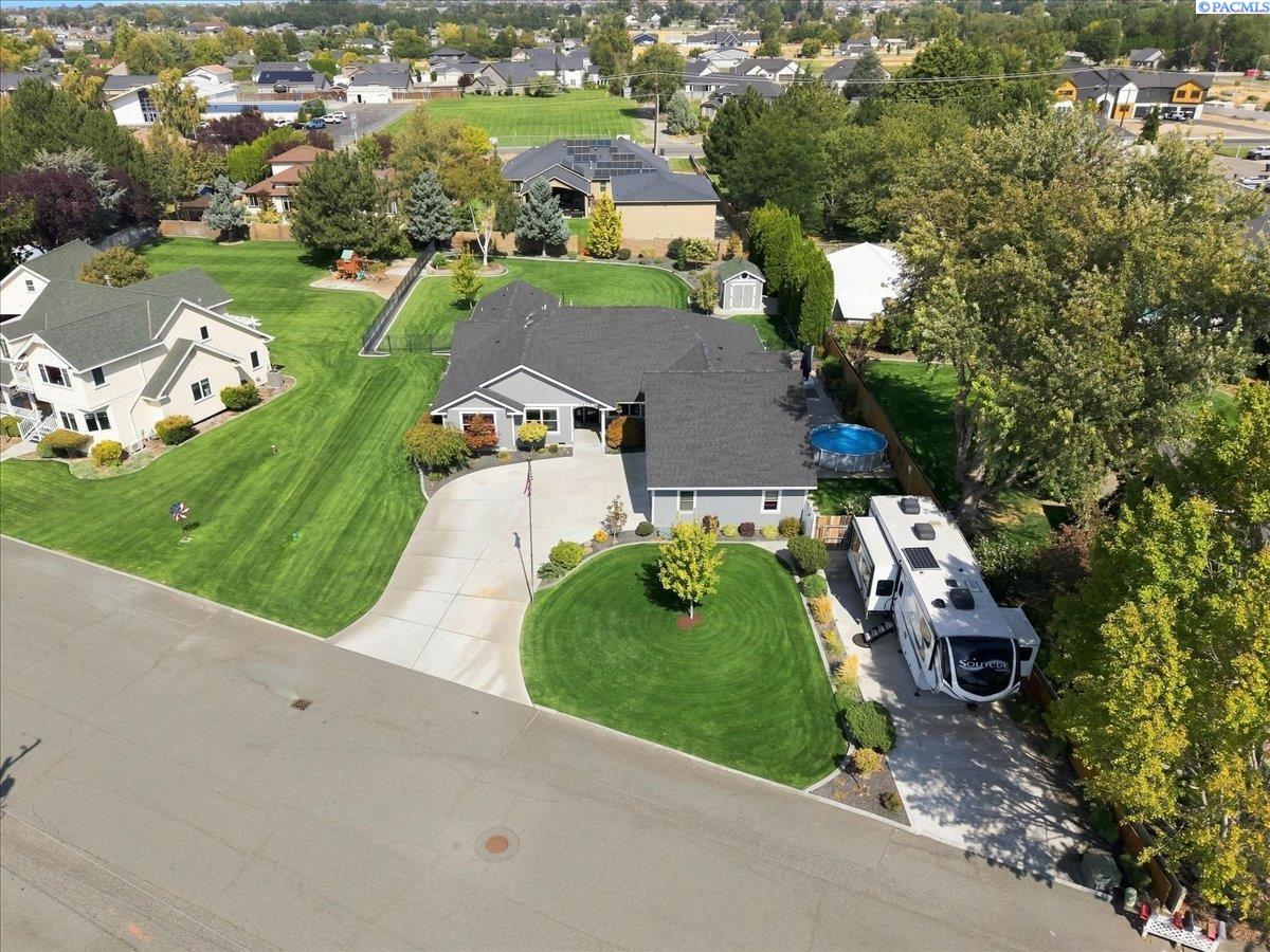 Photo 3 of Single family home for sale at 7807 River Blvd, Pasco, WA 99301 | MLS# PAC296334 | Listing updated on 2026-10-13