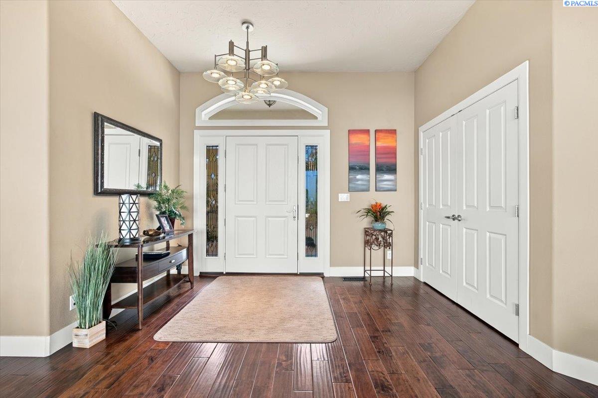 Photo 4 of Single family home for sale at 2716 S Irving St, Kennewick, WA 99338 | MLS# PAC296347 | Listing updated on 2026-09-18