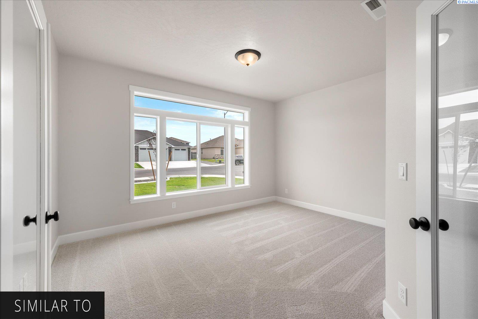 Photo 3 of Single family home for sale at 12728 Rock Crk Dr, Pasco, WA 99301 | MLS# PAC296349 | Listing updated on 2026-09-18