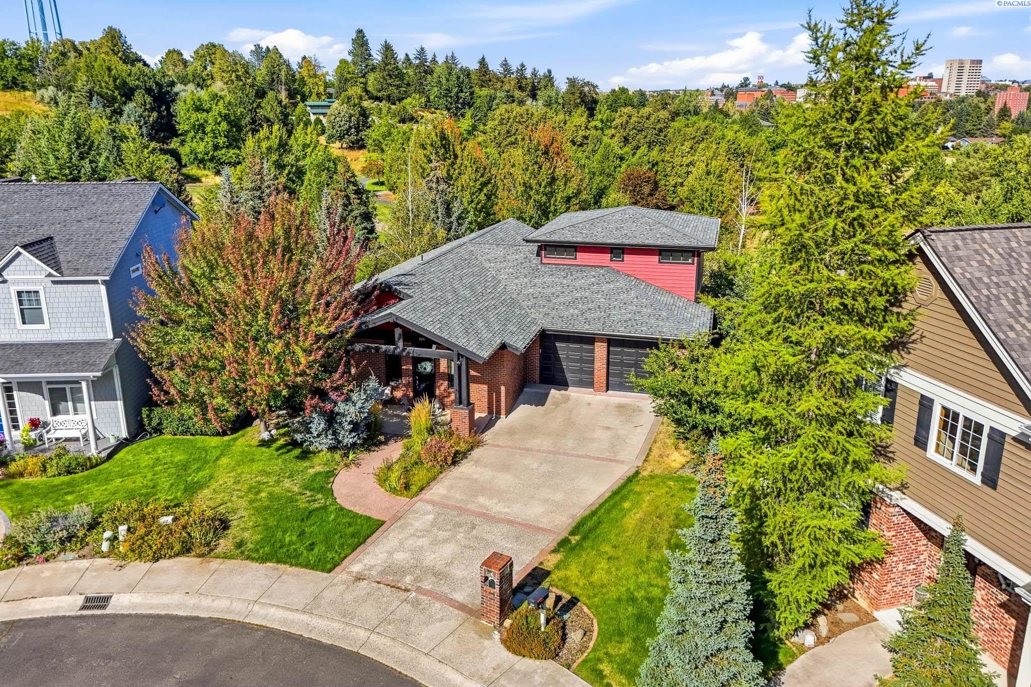 Photo 3 of Single family home for sale at 620 SE Edge Knoll Dr, Pullman, WA 99163 | MLS# PAC296353 | Listing updated on 2026-09-13