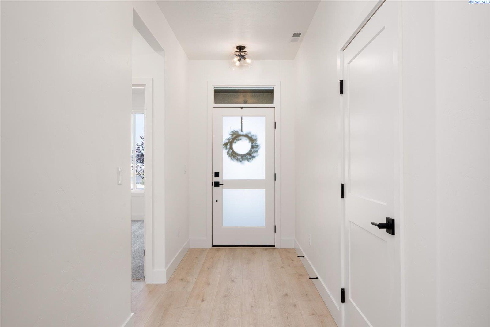 Photo 2 of Single family home for sale at 3411 Nuthatch St, Richland, WA 99352 | MLS# PAC296366 | Listing updated on 2026-09-19