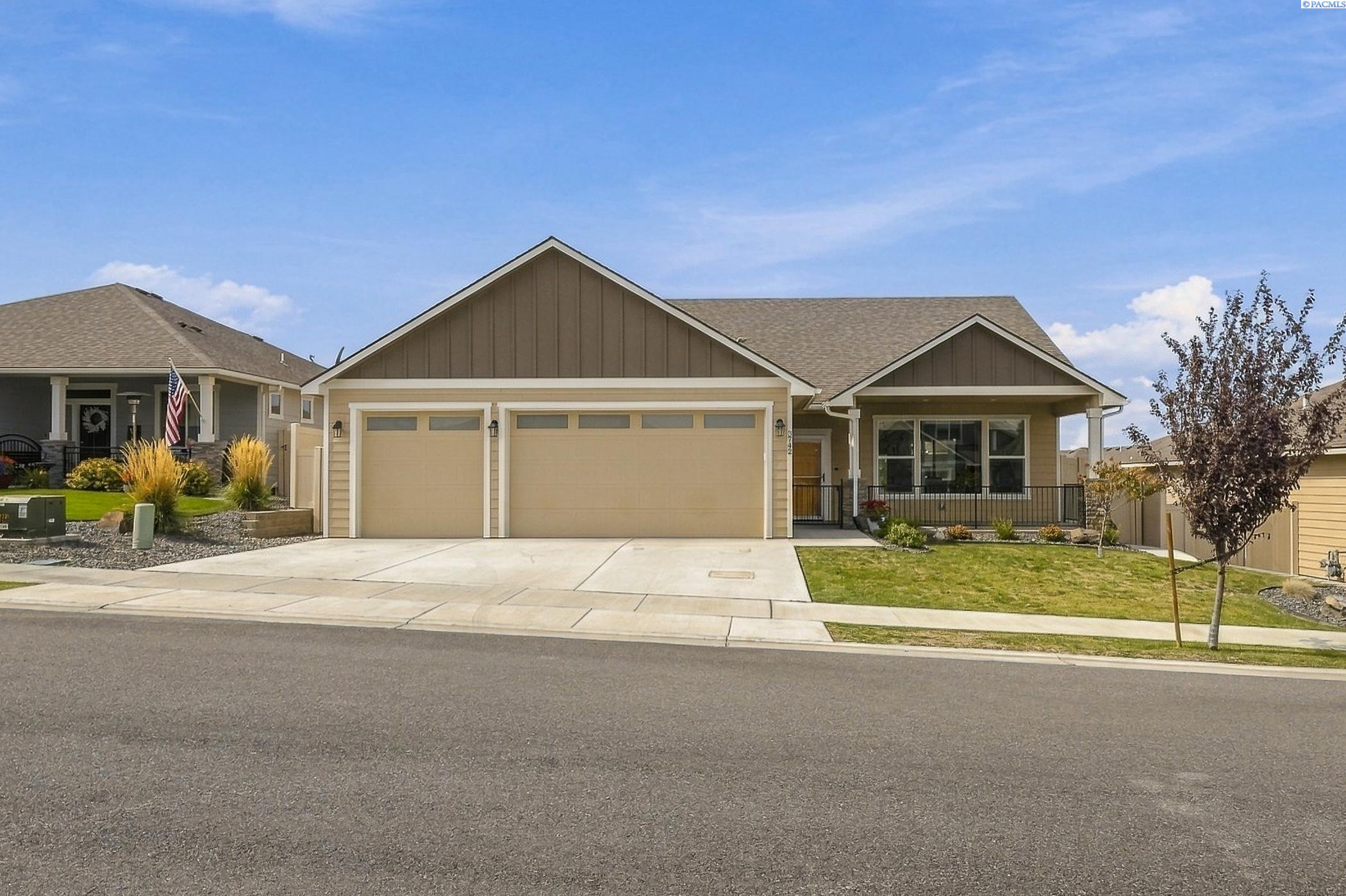 Single family home for sale at 3742 S Van Buren Pl, Kennewick, WA 99338 | MLS# PAC296375