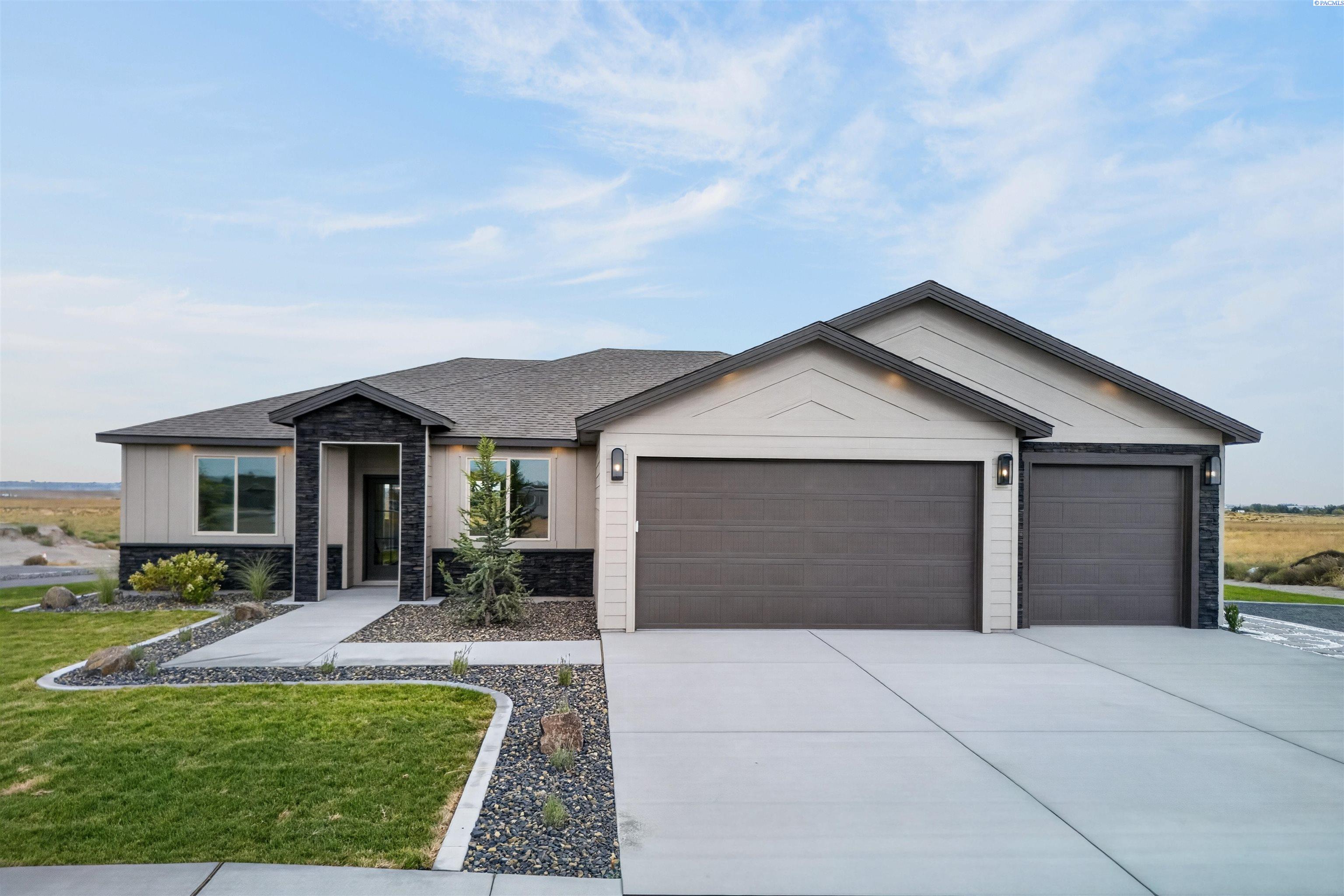 Photo 2 of Single family home for sale at 5519 Redtail Dr, Pasco, WA 99301 | MLS# PAC296408 | Listing updated on 2026-09-27
