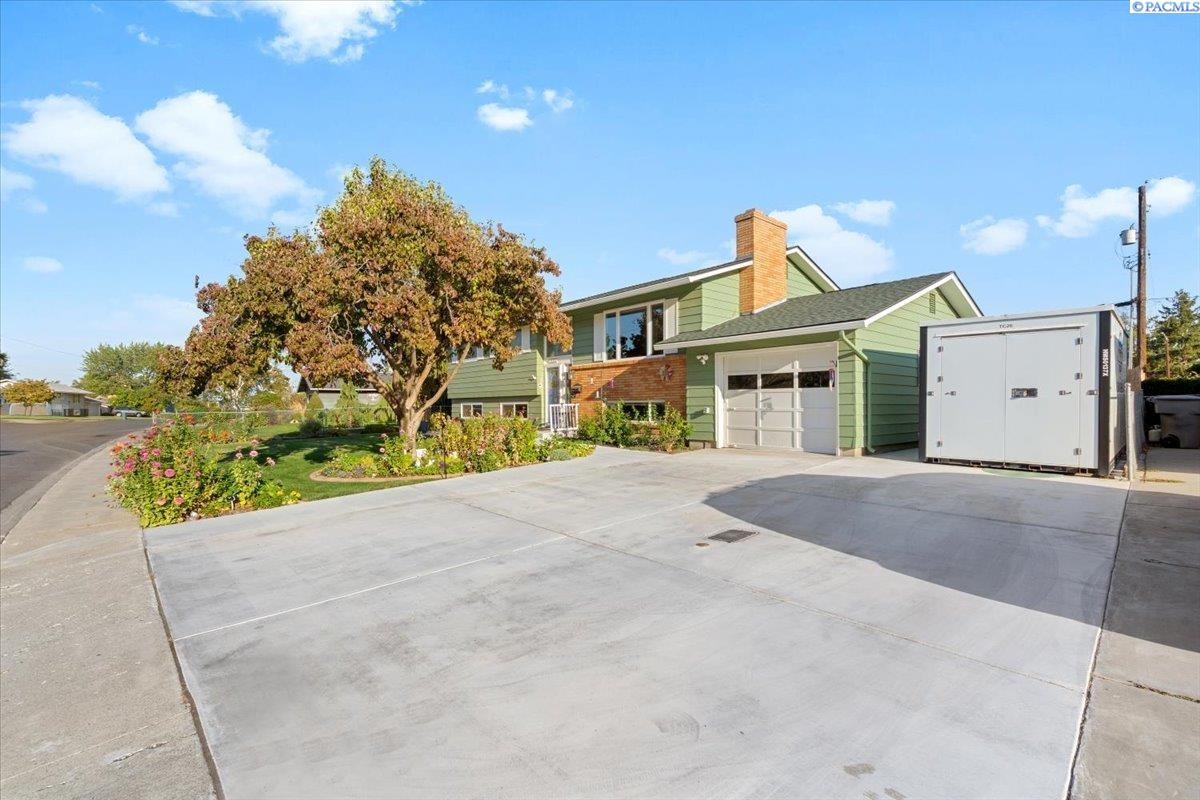 Photo 3 of Single family home for sale at 1441 Arbor St, Richland, WA 99352 | MLS# PAC296422 | Listing updated on 2026-09-22