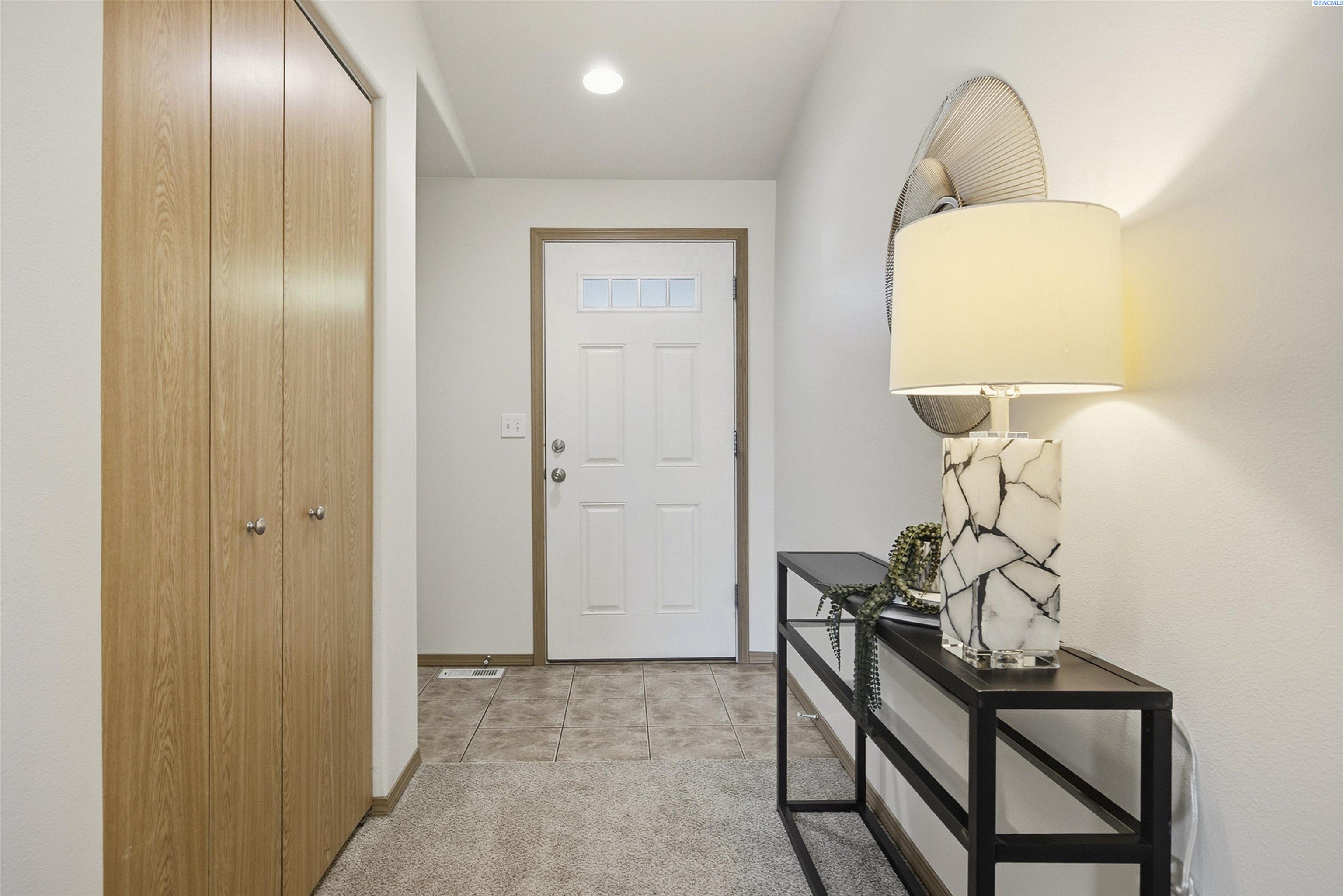 Photo 3 of Single family home for sale at 590 Tanglewood Dr, Richland, WA 99352 | MLS# PAC296423 | Listing updated on 2026-09-26