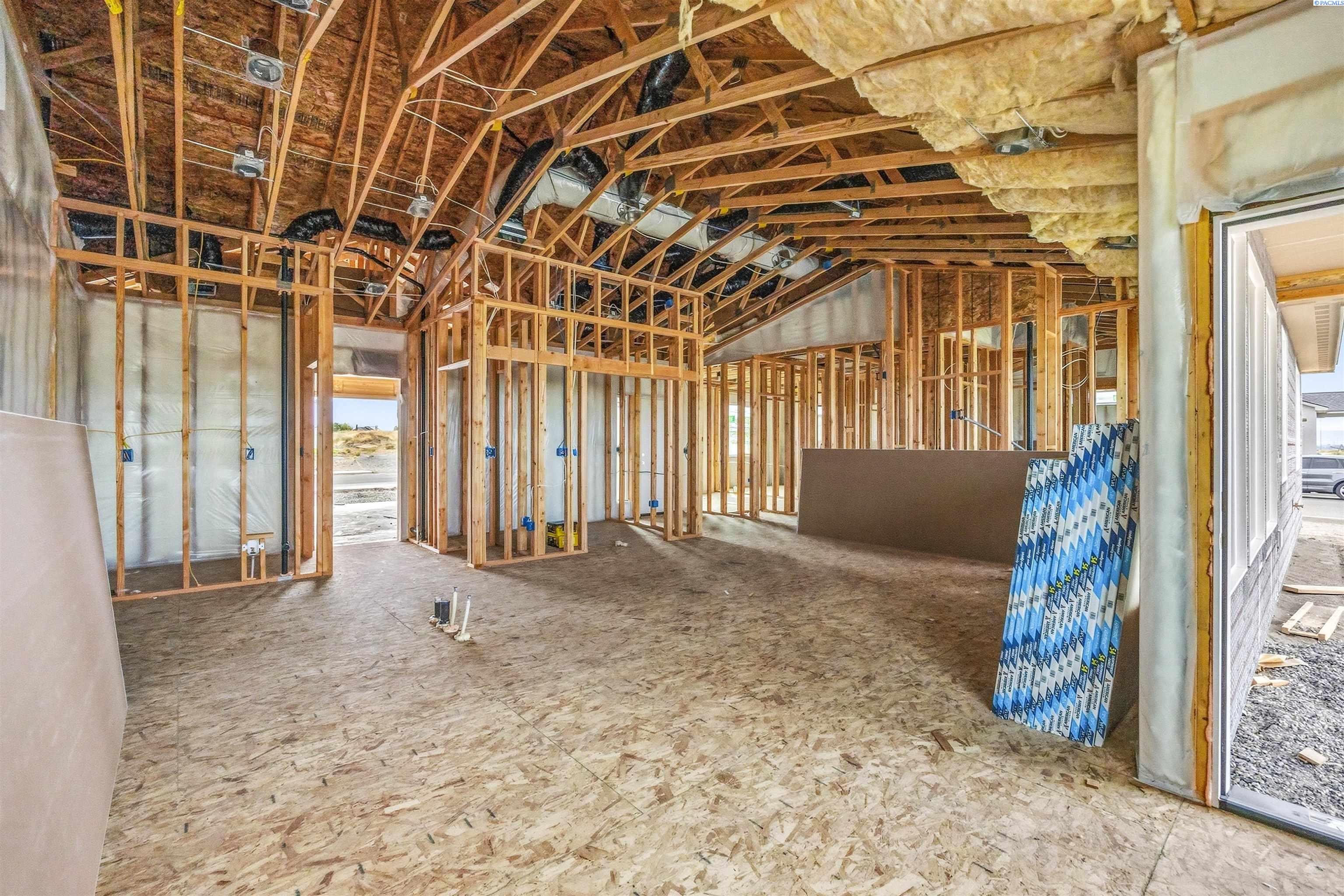 Photo 4 of Single family home for sale at 610 Eureka Ave, Pasco, WA 99301 | MLS# PAC296476 | Listing updated on 2026-10-01